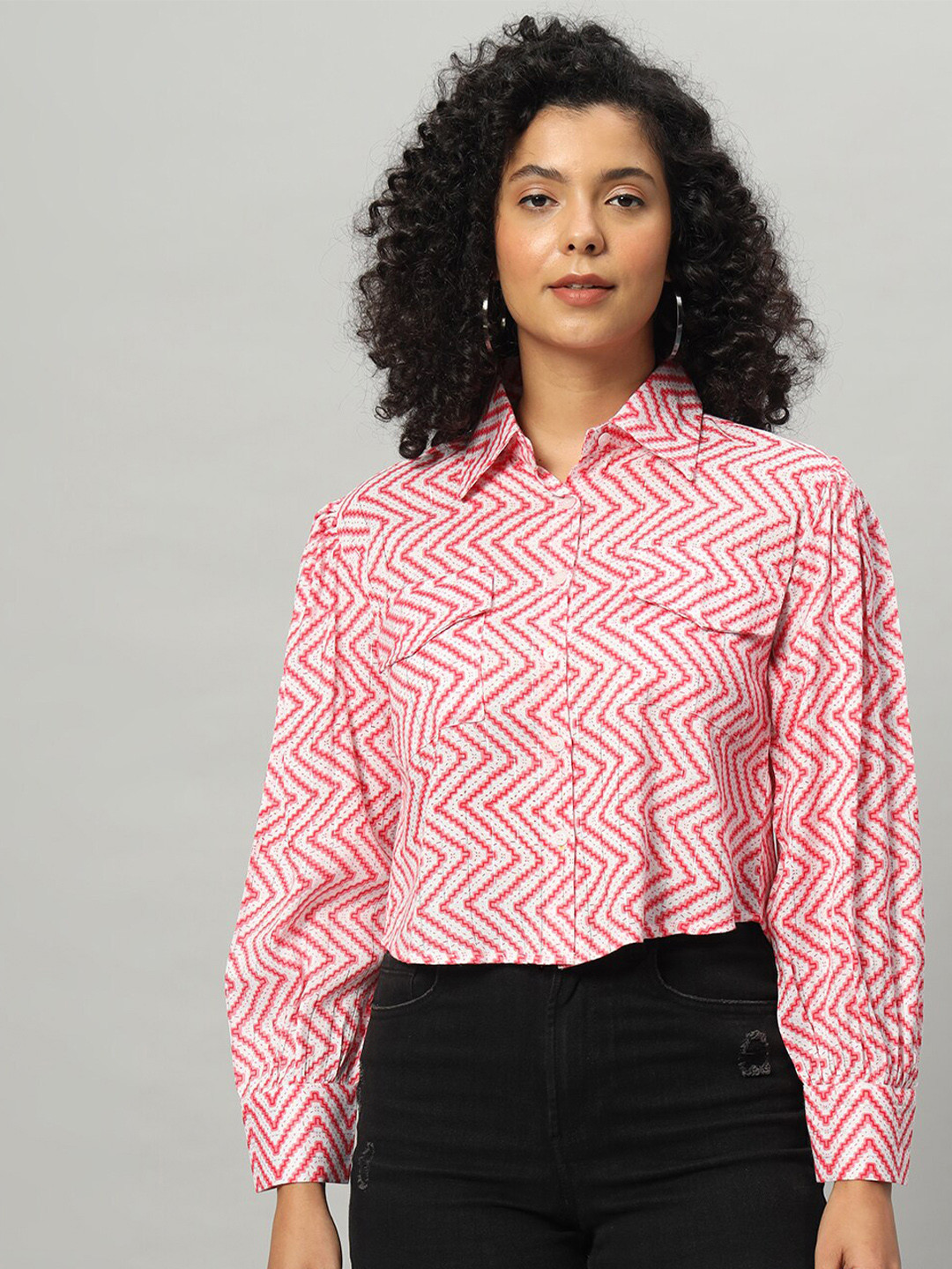 

Funday Fashion Geometric Printed Crop Casual Shirt, Red