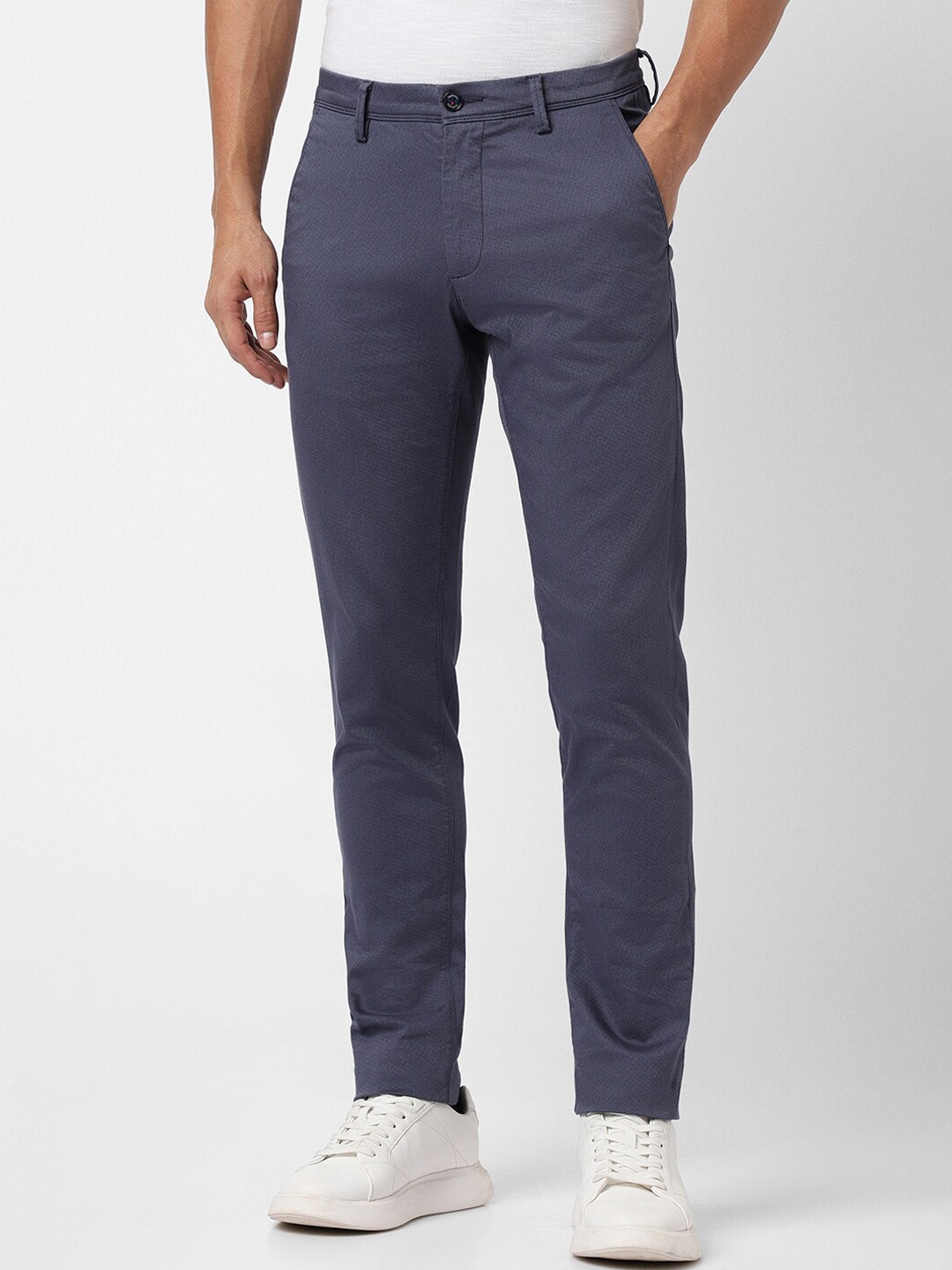 

Van Heusen Sport Men Self Design Slim Fit Trousers, Navy blue