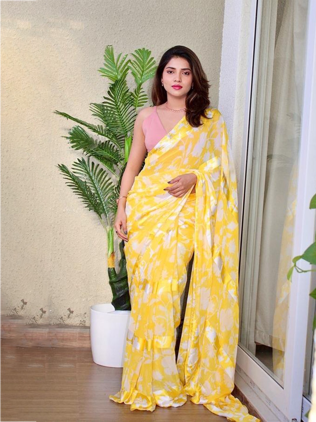 

SANJANA SILK Floral Printed Satin Saree, Yellow