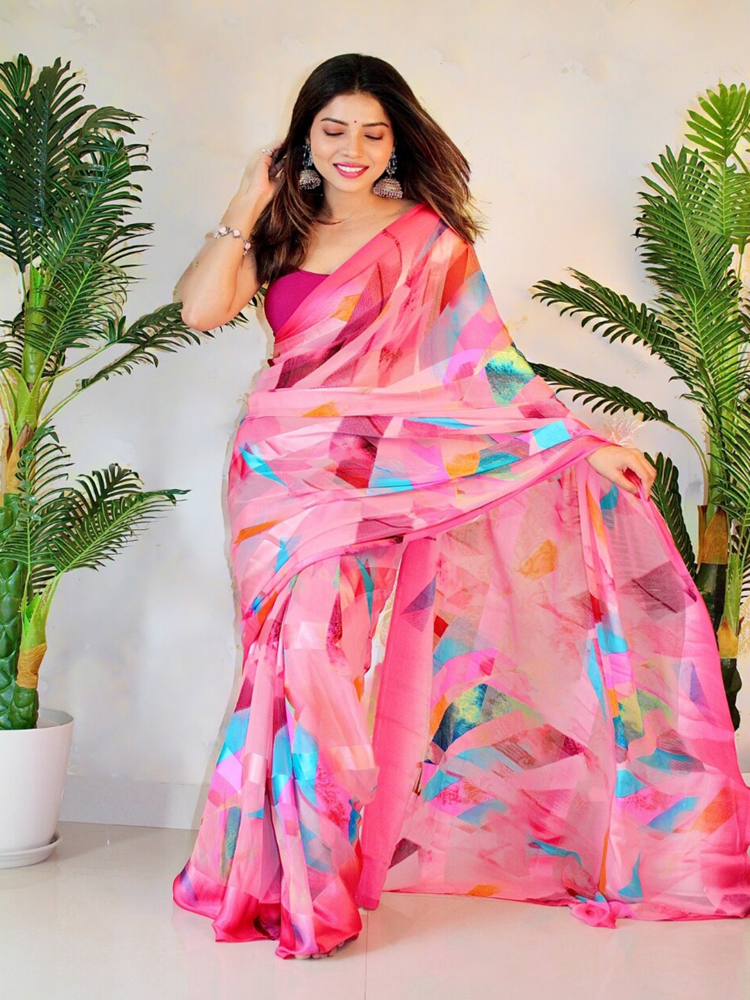 

SANJANA SILK Abstract Printed Satin Saree, Pink