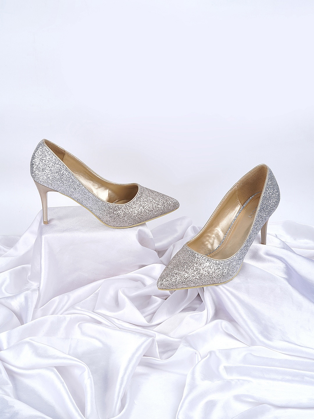 

Mochi Embellished Pointed Toe Stiletto Heeled Pumps, Gold