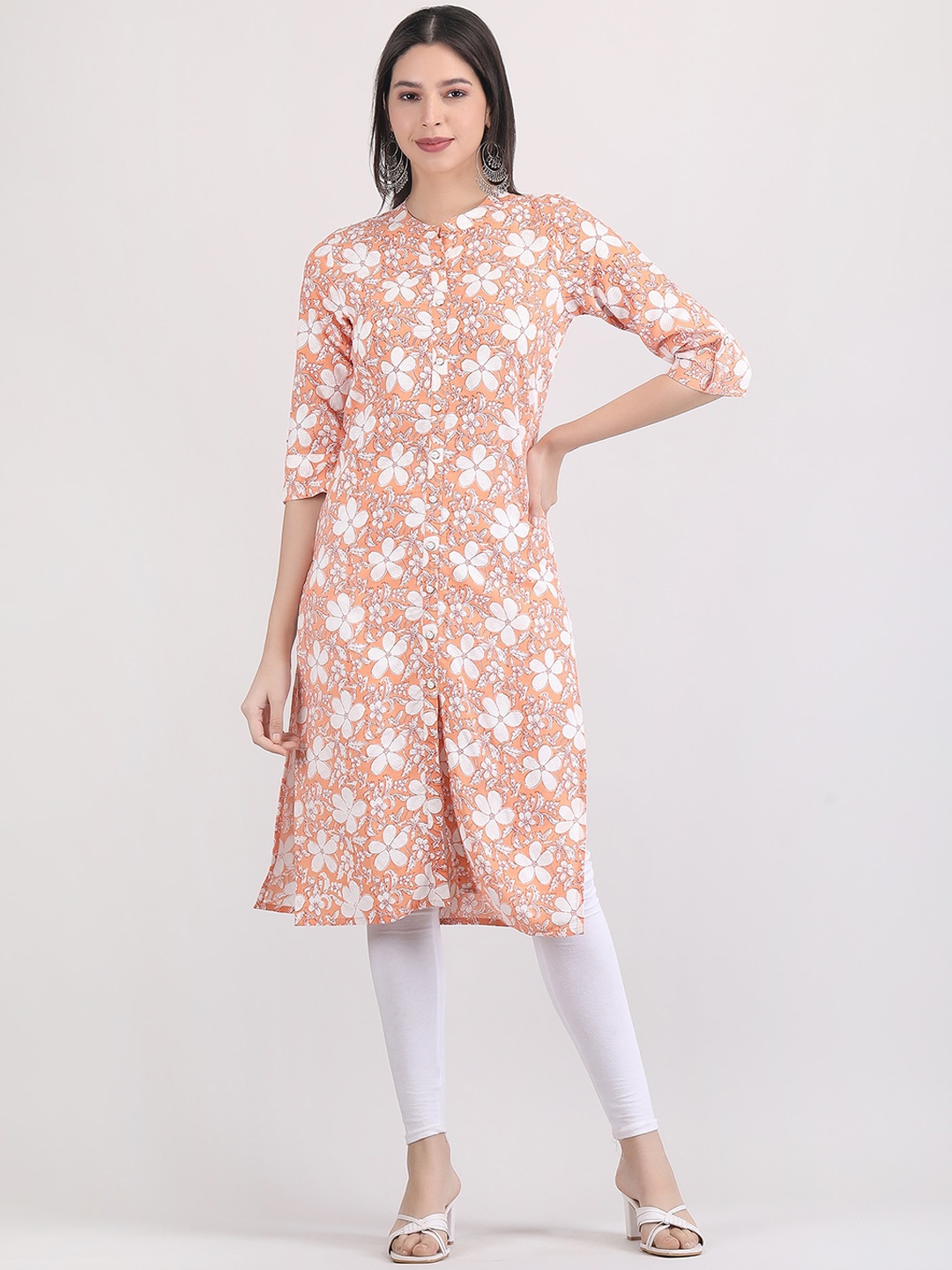 

MANKSH Floral Printed Mandarin Collar A-line Kurta, Peach