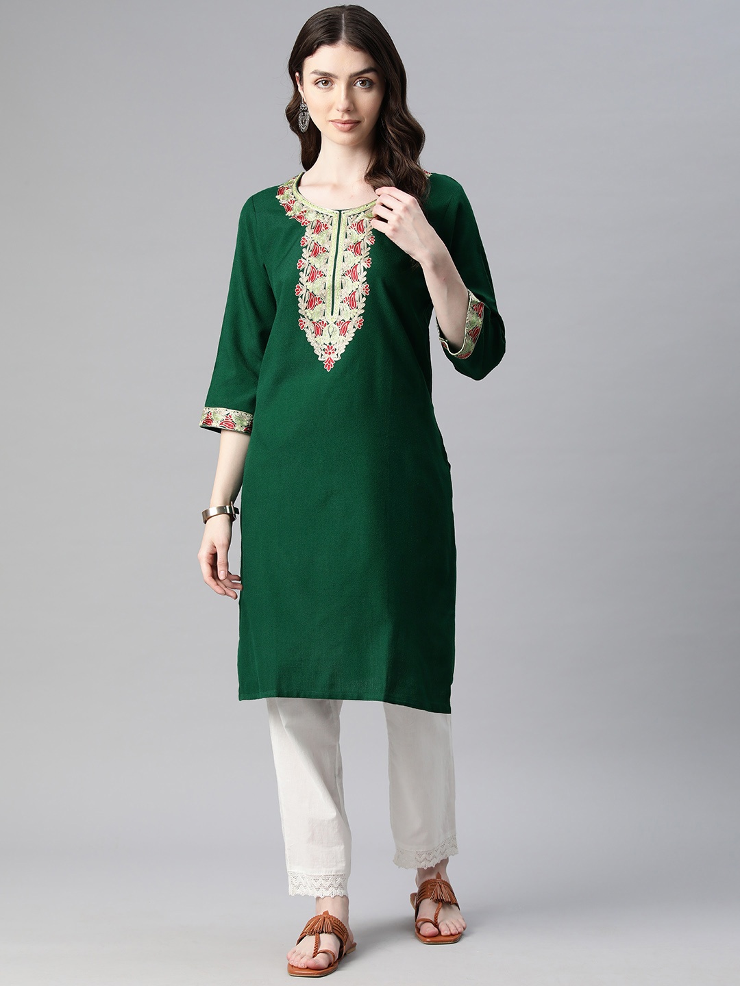 

SWI Stylish Women Floral Yoke Design Woollen Kurta, Green