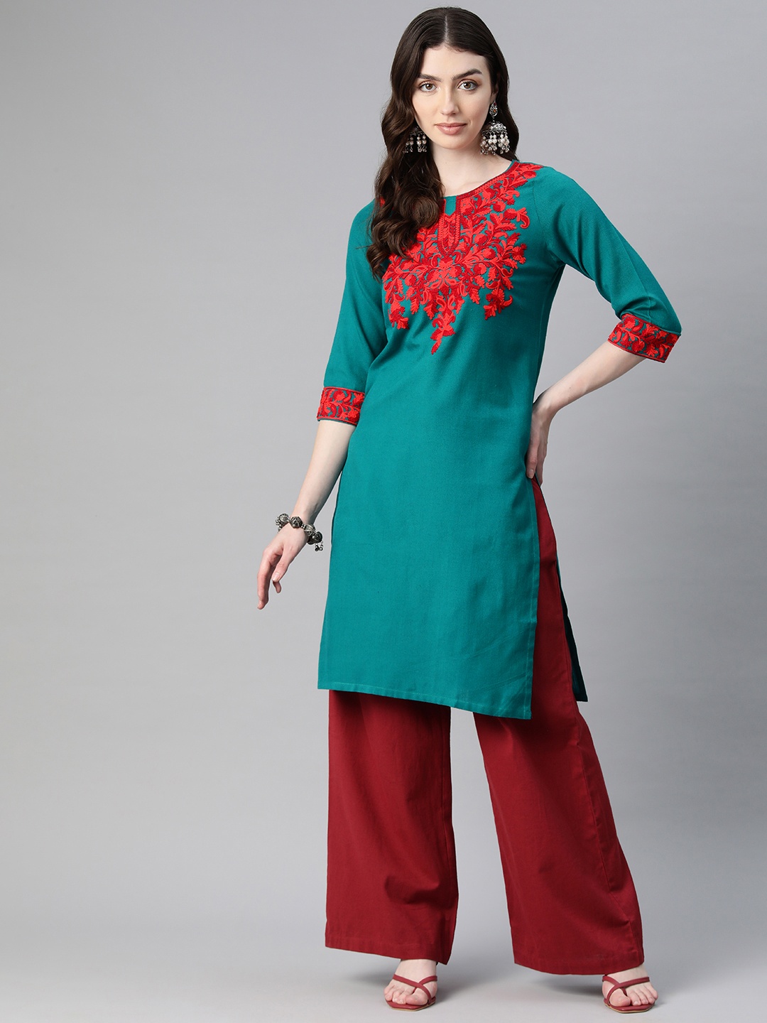 

SWI Stylish Women Floral Embroidered Kurta, Sea green