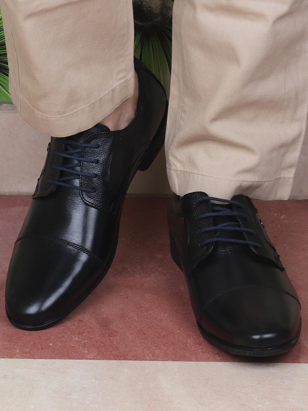 

Red Chief Men Leather Formal Derbys, Black