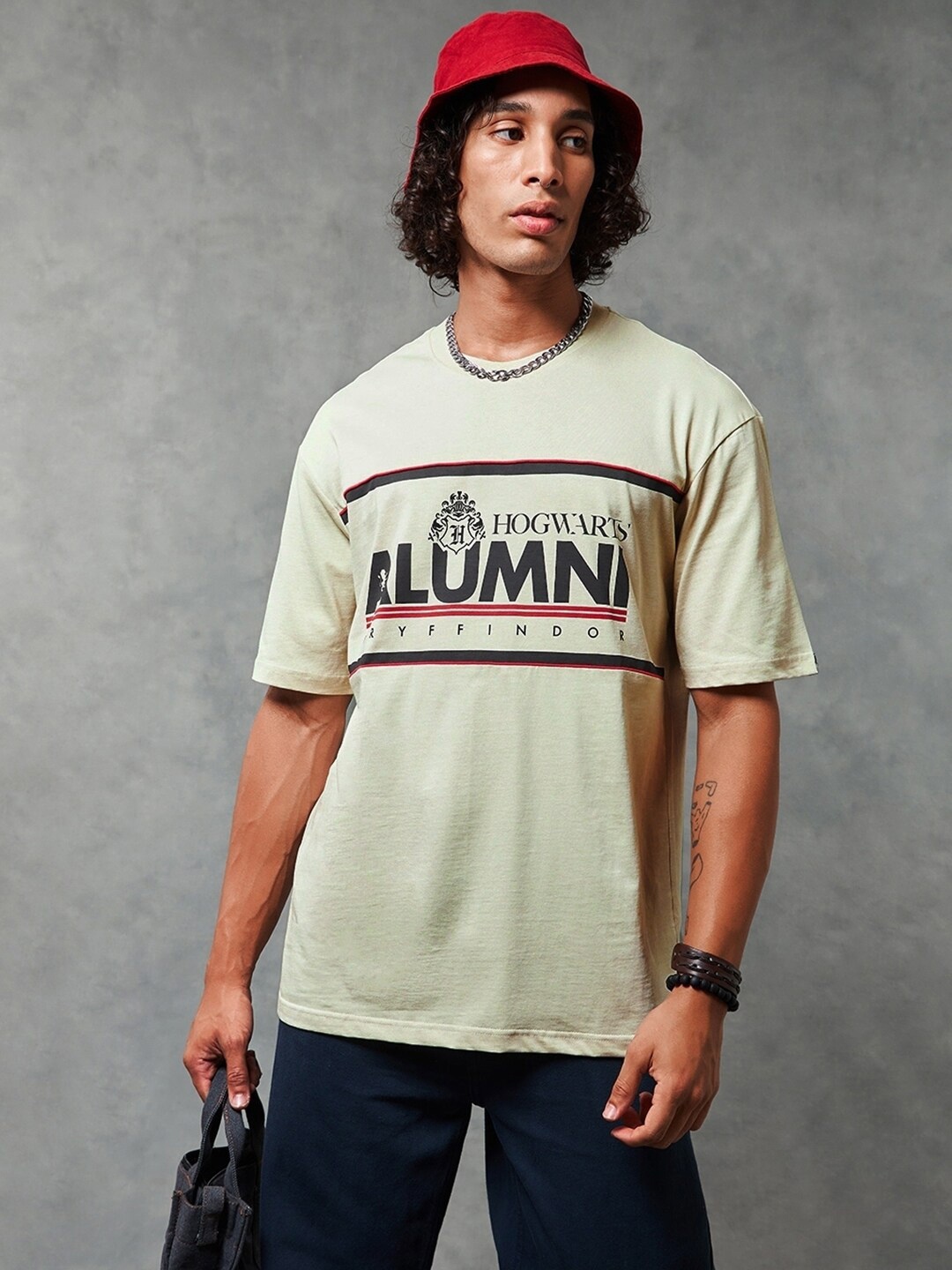 

Bewakoof Harry Potter Gryffindor Printed Drop-Shoulder Sleeves Oversized Cotton T-shirt, Beige