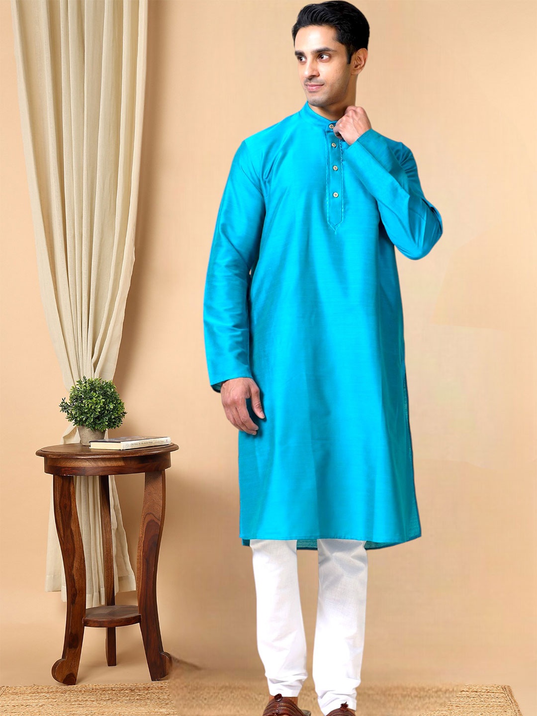 

TATTVA Thread Work Mandarin Collar Straight Kurta, Blue