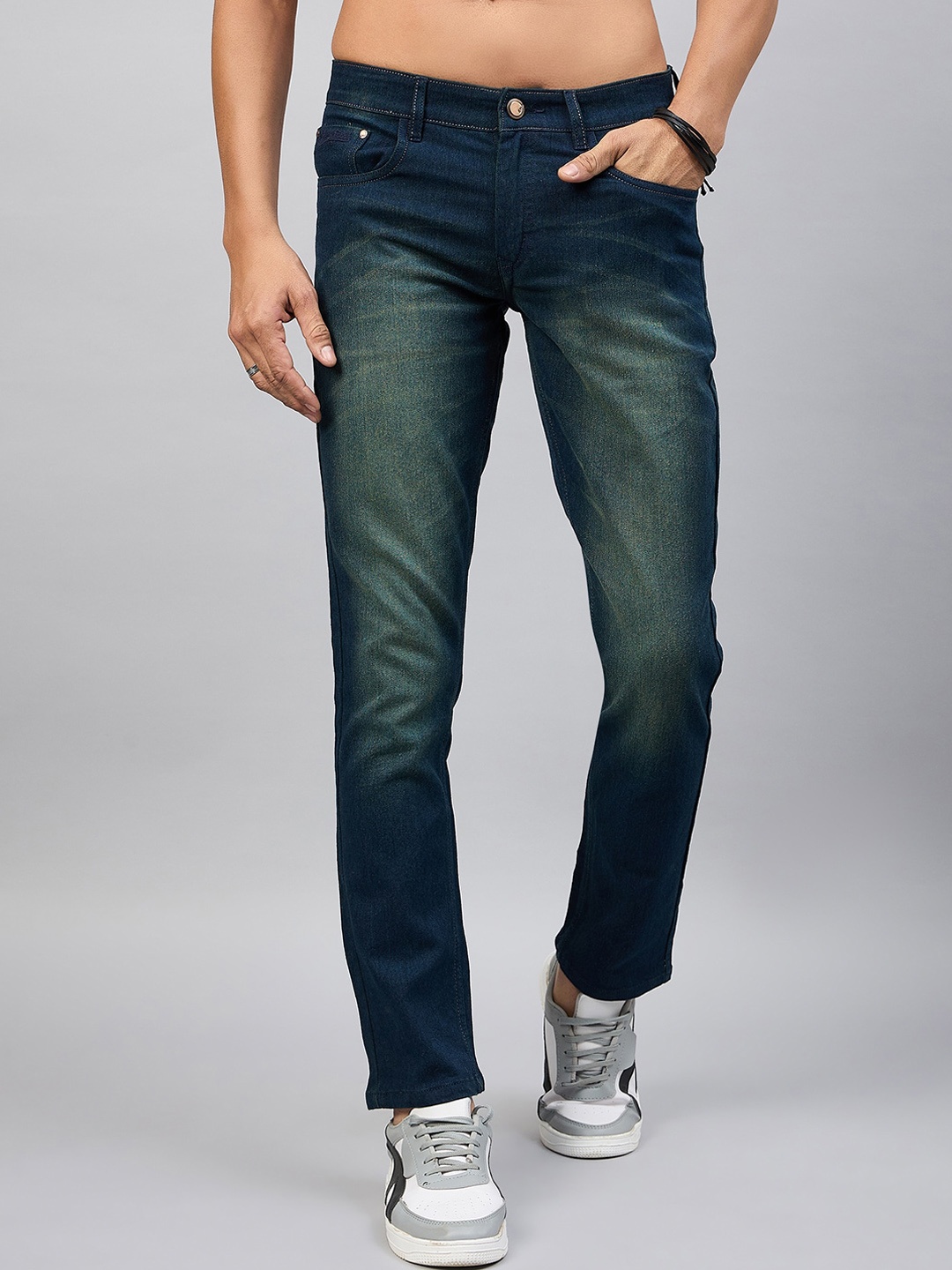 

Club York Men Slim Fit Light Fade Cotton Jeans, Green