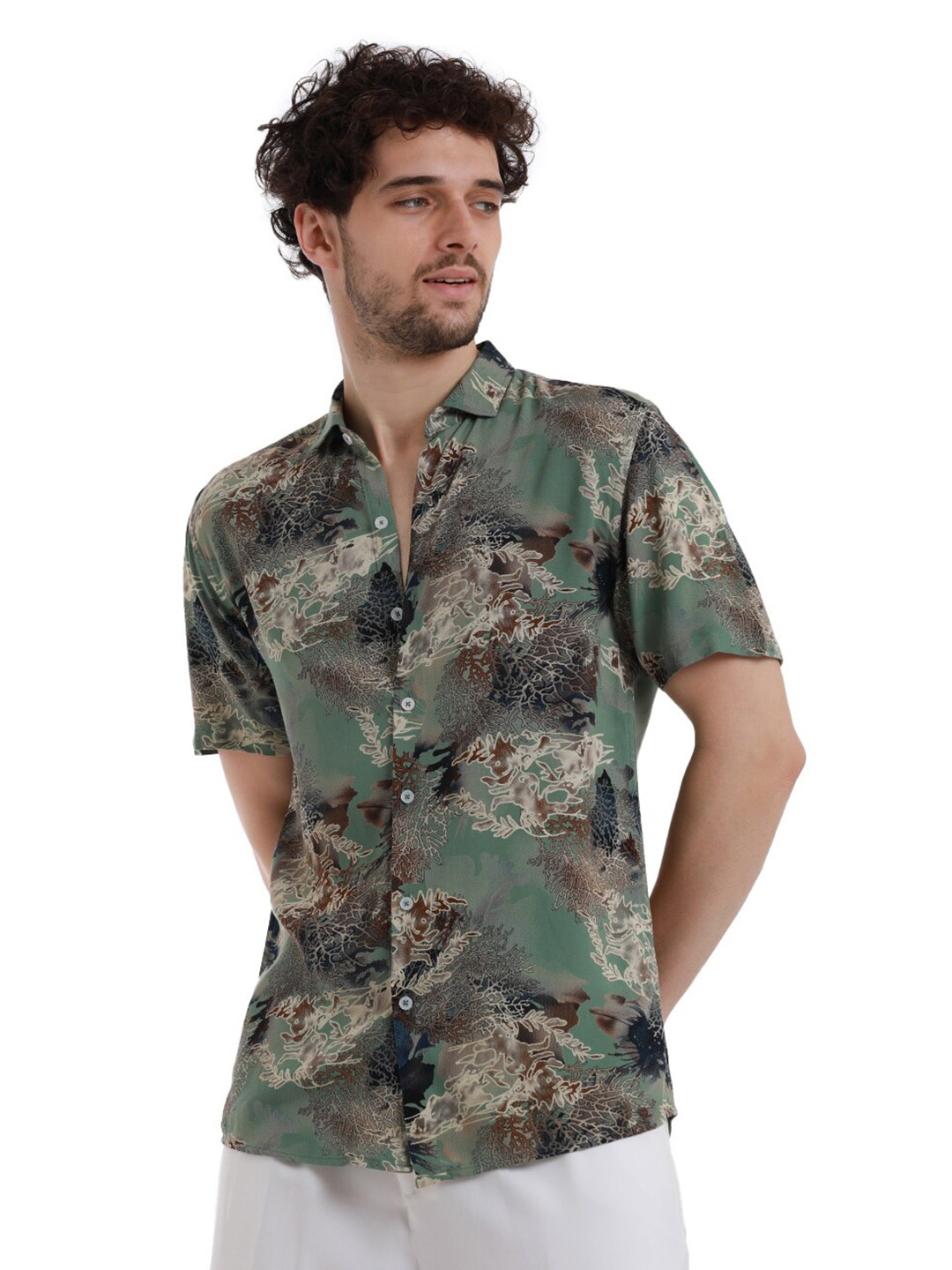 

Banana Club Tropical Printed Short Sleeves Casual Shirt, Green