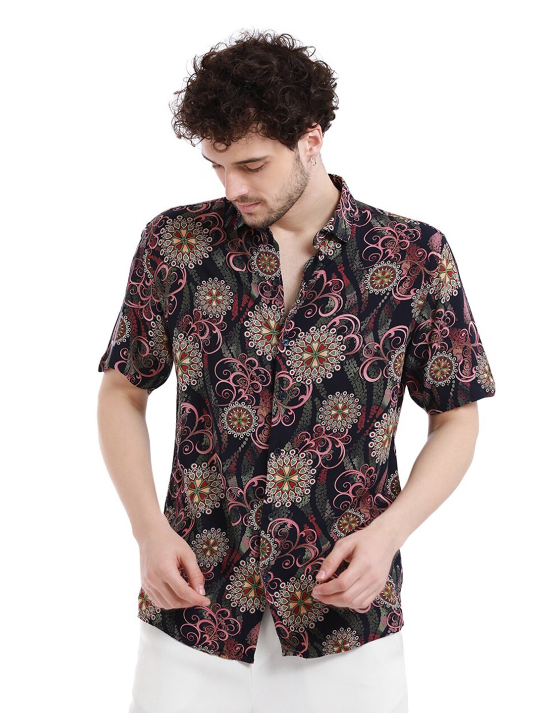 

Banana Club Floral Printed Spread Collar Casual Shirt, Pink