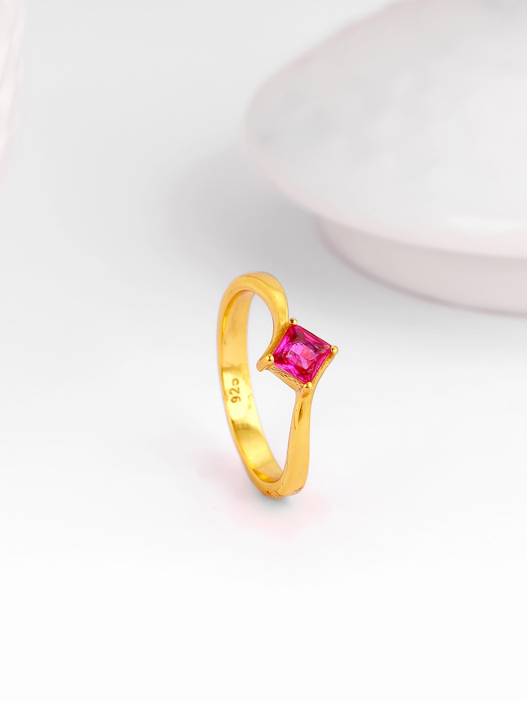 

GIVA Gold-Plated 925 Sterling Silver Cubic Zirconia Studded Finger Ring