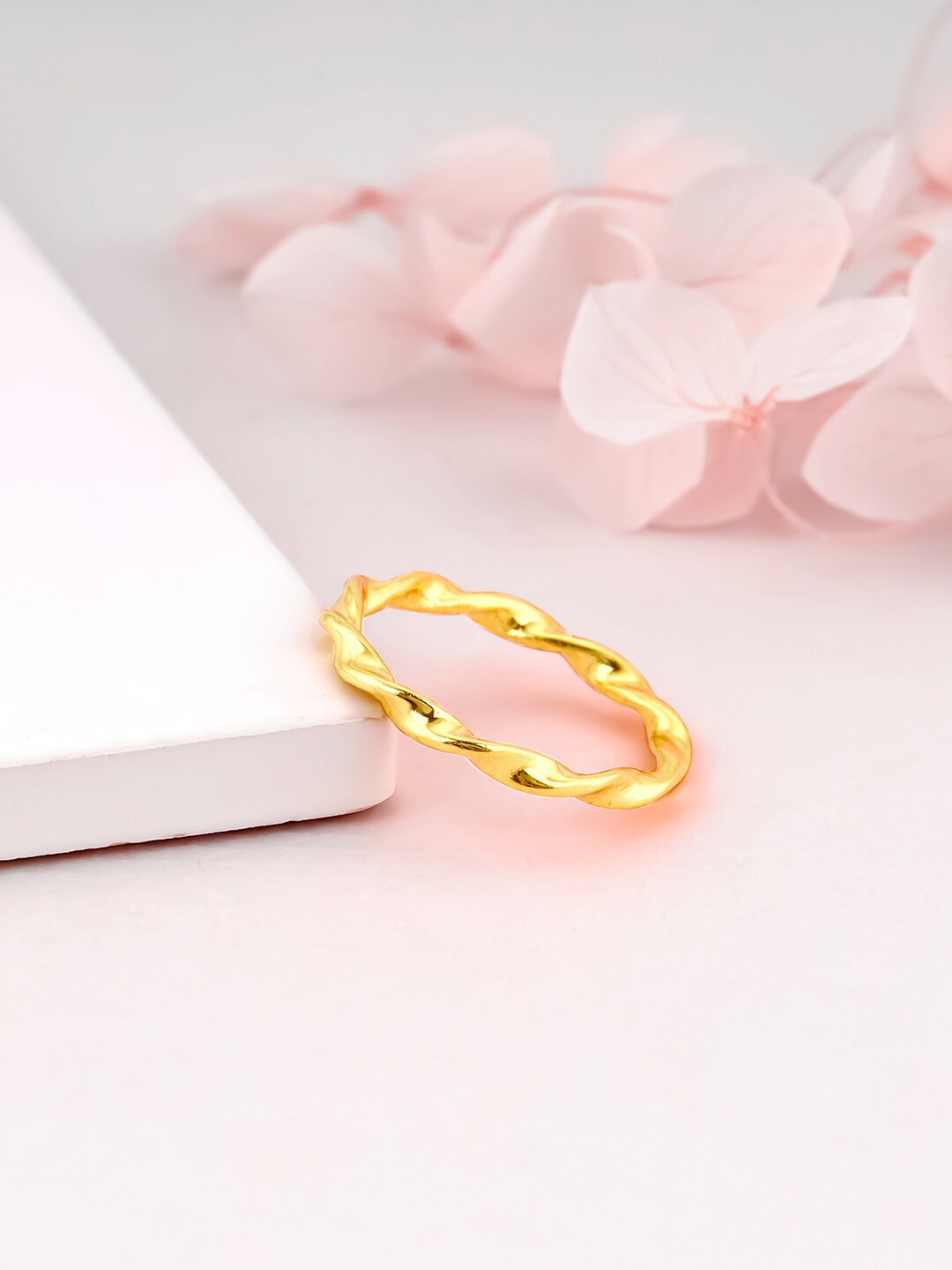 

GIVA Gold Plated 925 Sterling Silver Finger Ring