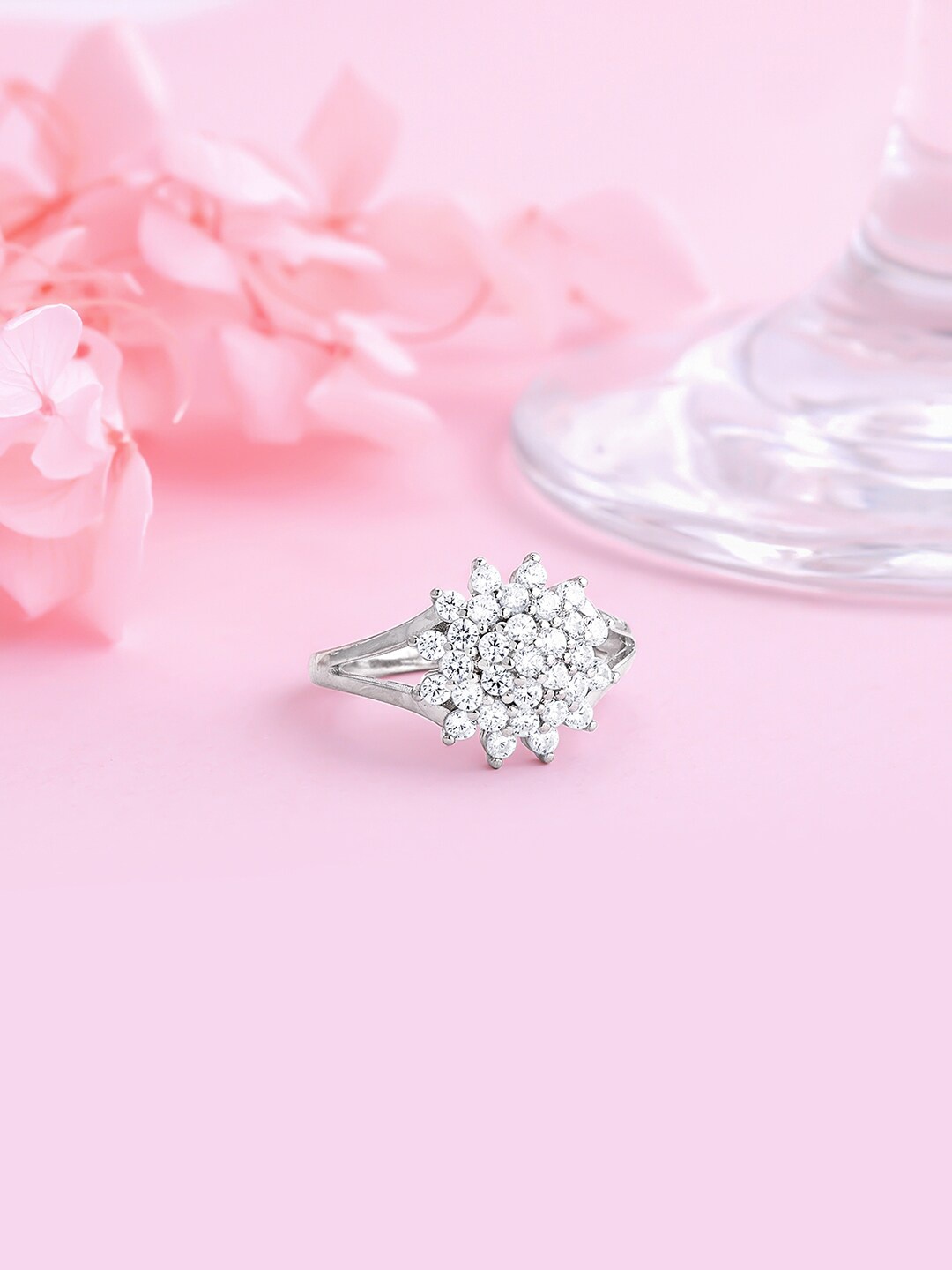 

GIVA Rhodium-Plated 925 Sterling Silver Stone Studded Finger Ring