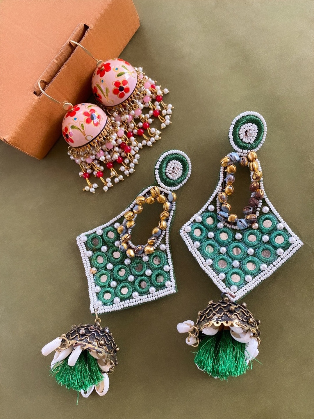 

ATIBELLE Set of 2 Gold-Plated Kundan Beaded Jhumkas
