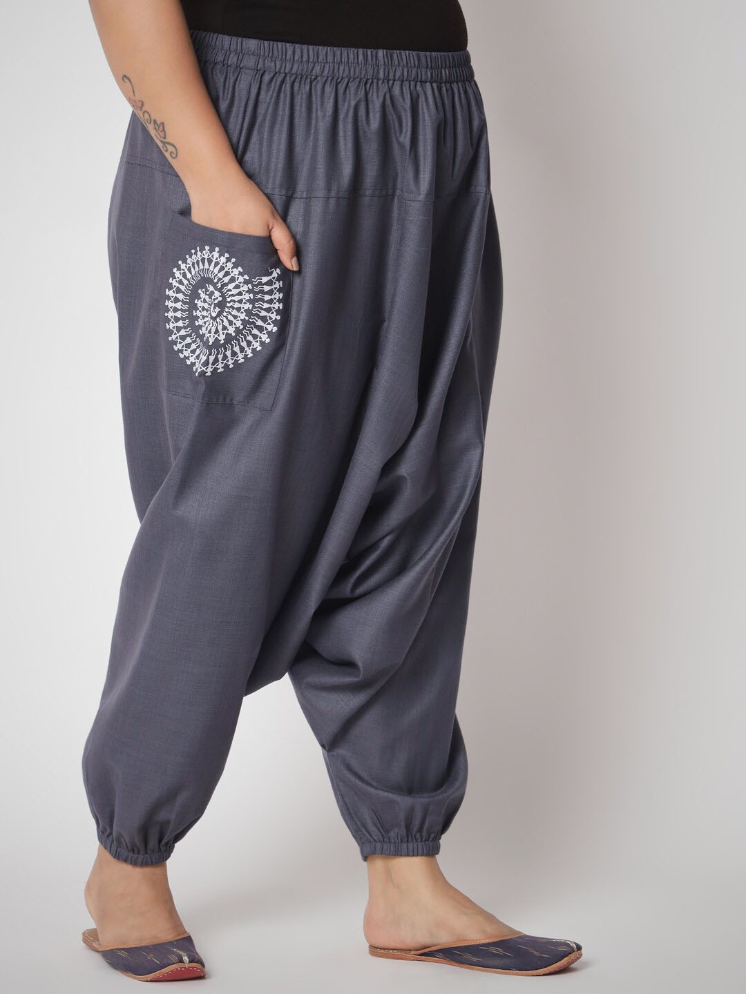 

9rasa Women Plus Size Loose Fit High-Rise Pure Cotton Harem Pant, Grey