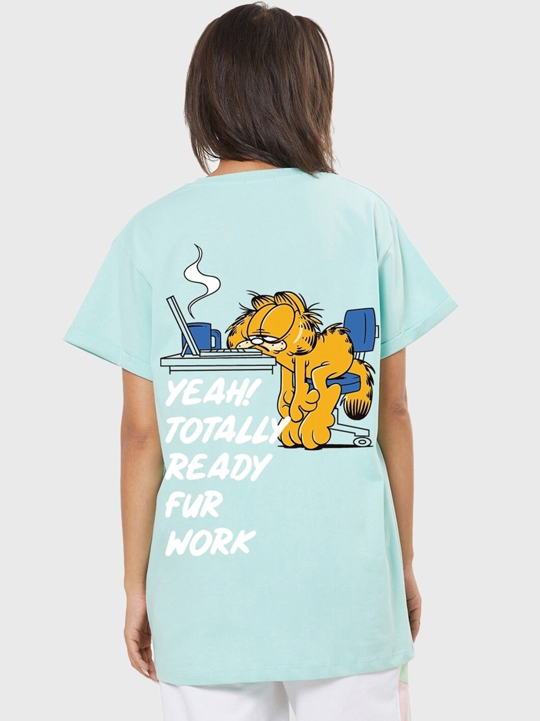 

Bewakoof Garfield Printed Drop-Shoulder Sleeves Relaxed Fit Boyfriend Cotton T-shirt, Green