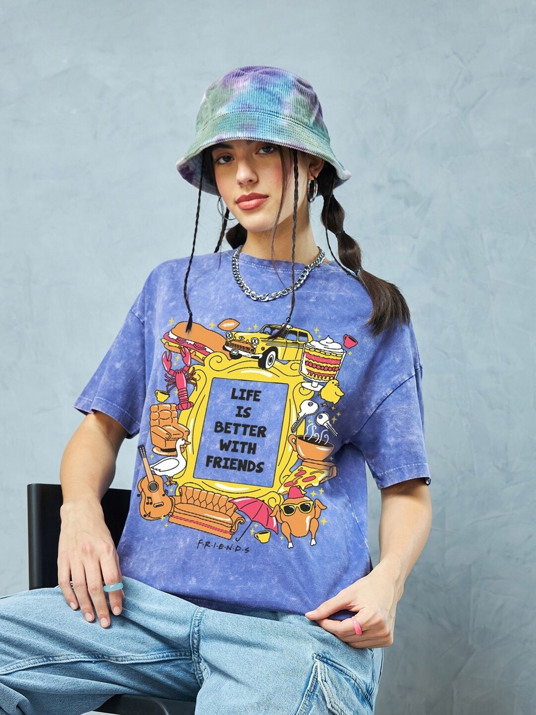 

Bewakoof Friends Printed Drop-Shoulder Sleeves Oversized Cotton T-shirt, Blue