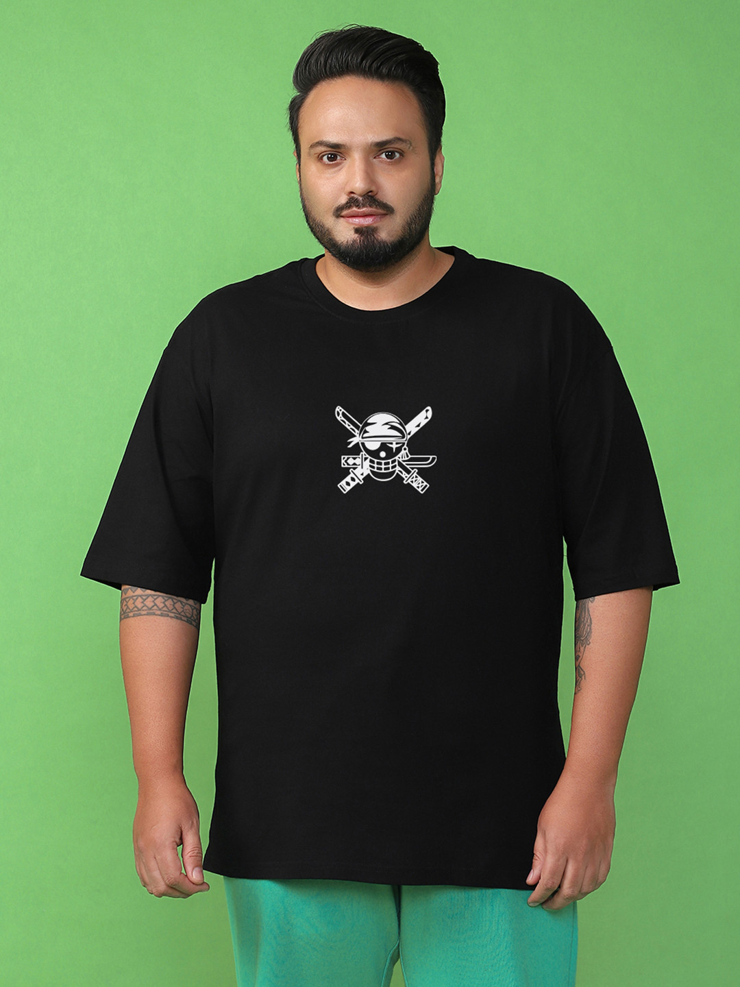 

Bewakoof Plus Graphic Printed Oversized Cotton T-shirt, Black