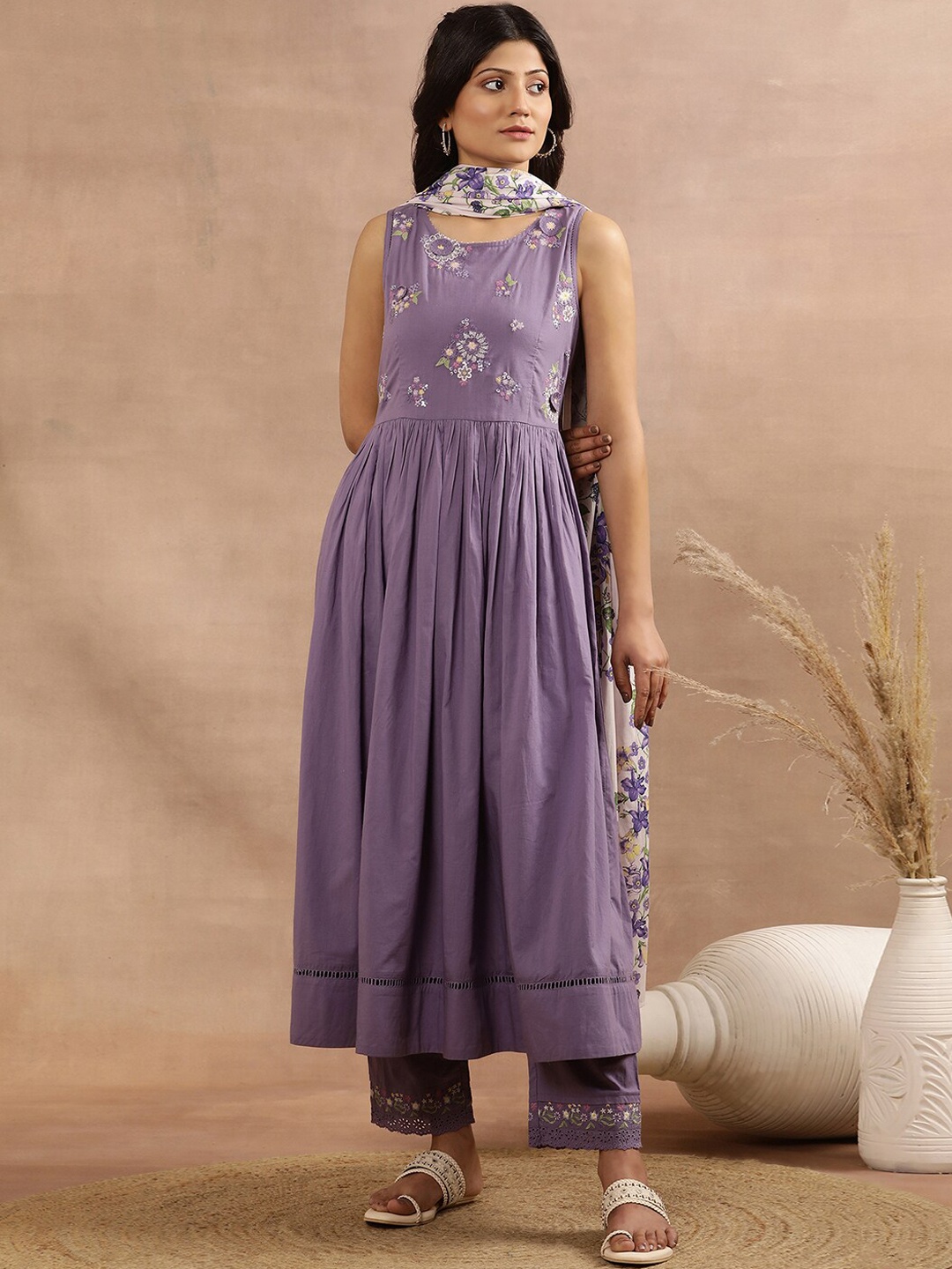 

W Floral Yoke Design Empire Thread Work Pure Cotton Kurta with Trousers & With Dupatta, Purple