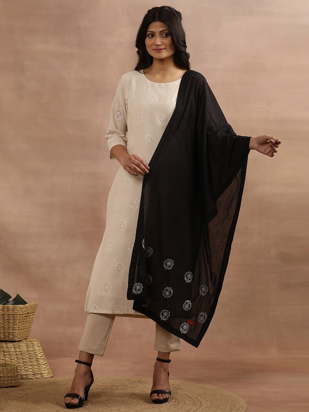 

W Printed Pure Cotton Dupatta With Thread Work, Black