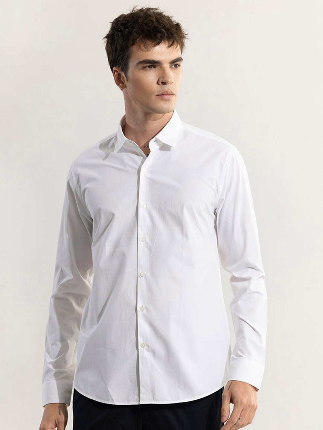 

Snitch White Classic Slim Fit Long Sleeves Cotton Casual Shirt