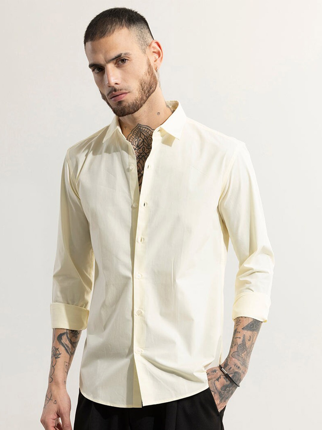 

Snitch Yellow Classic Slim Fit Cotton Casual Shirt