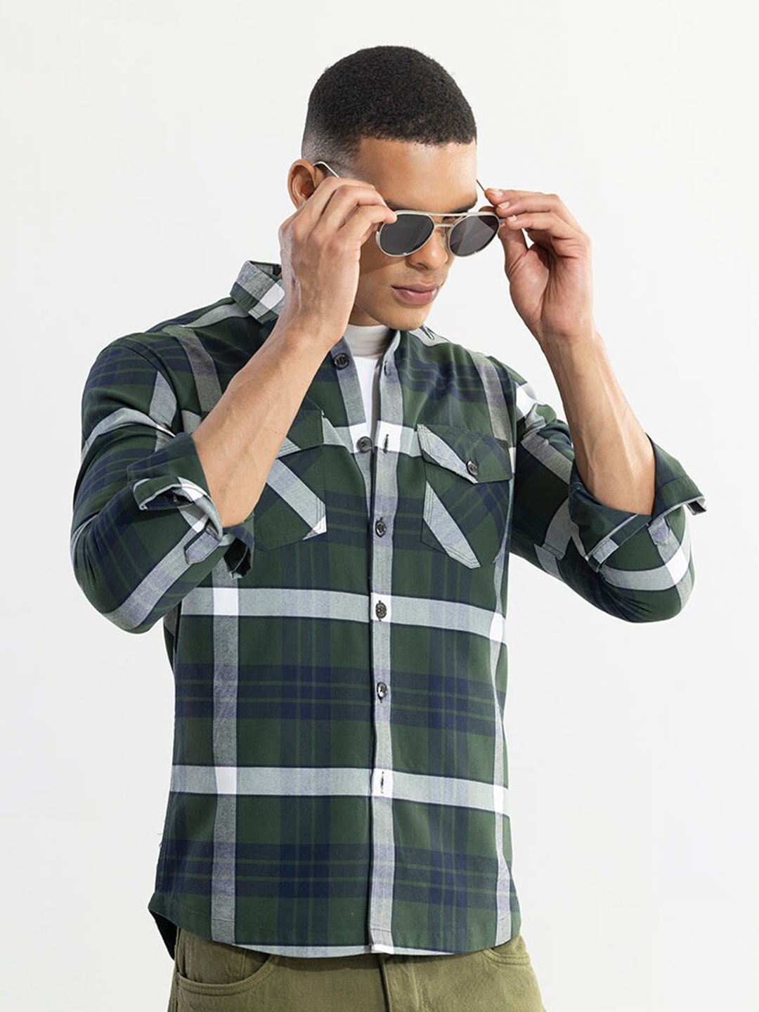 

Snitch Green Classic Slim Fit Tartan Checked Cotton Casual Shirt