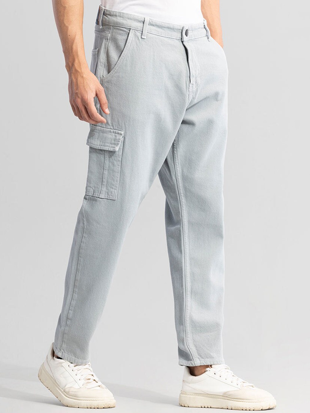

Snitch Men Grey Relaxed Fit Heavy Fade Stretchable Cargo Jeans