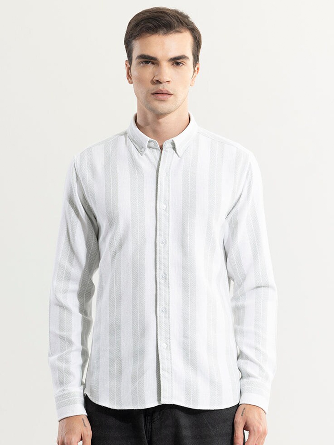 

Snitch Grey Classic Slim Fit Striped Cotton Casual Shirt