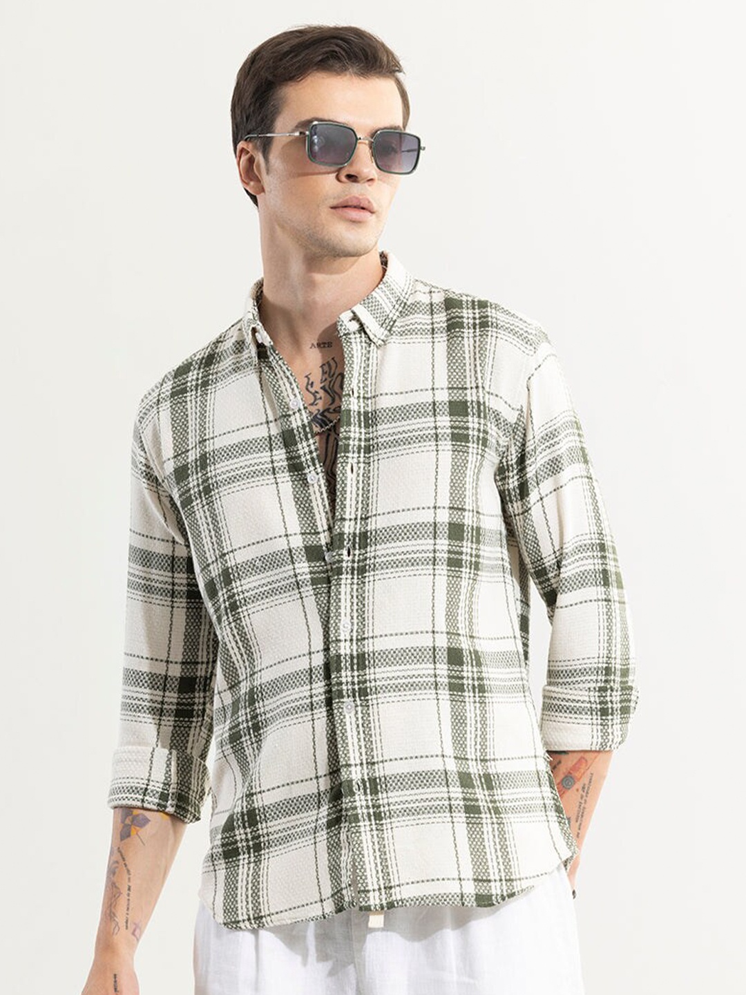 

Snitch Green Classic Slim Fit Tartan Checked Cotton Casual Shirt