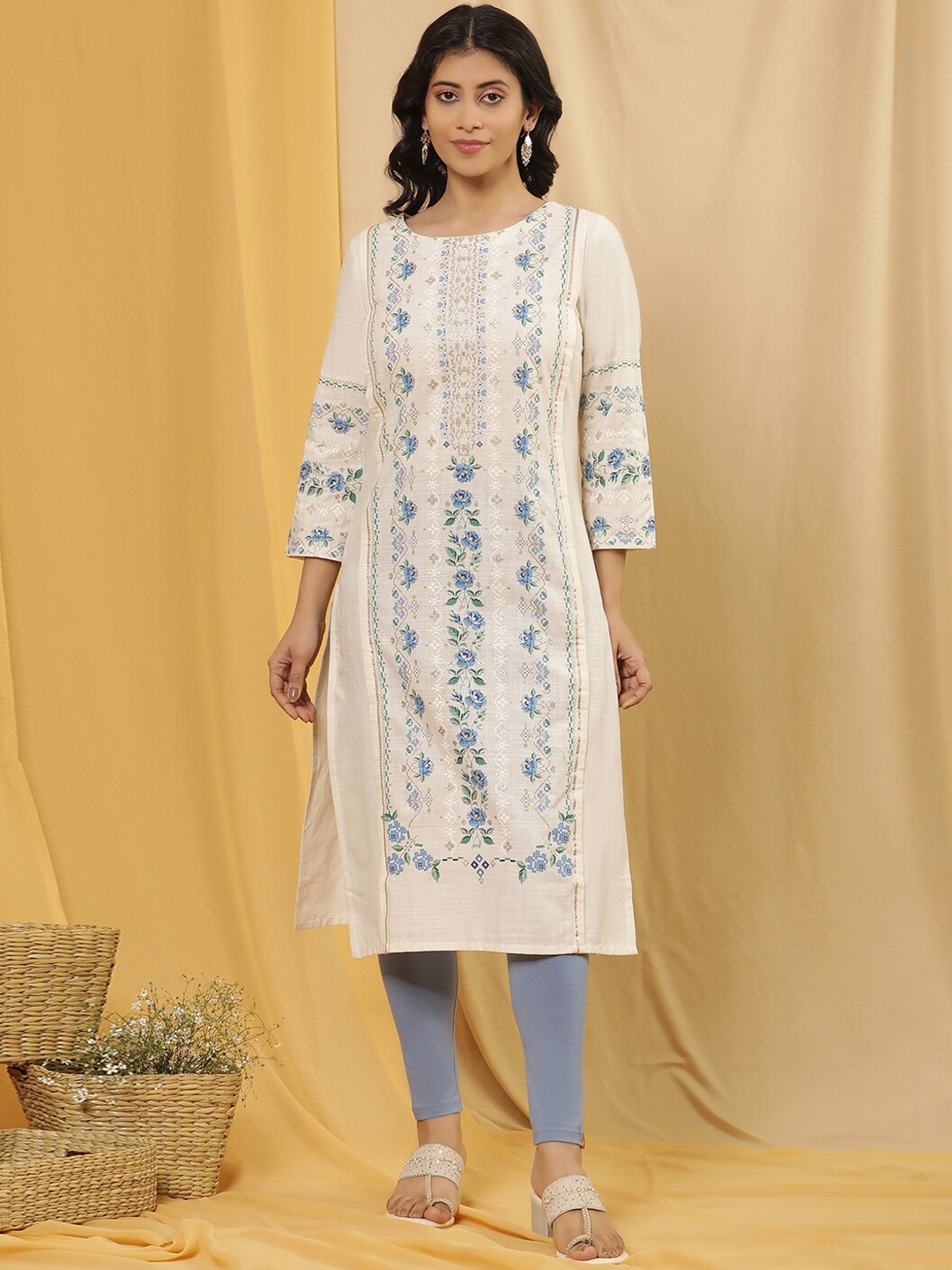 

W Floral Printed Regular Pure Cotton Straight Kurta With Legging, White