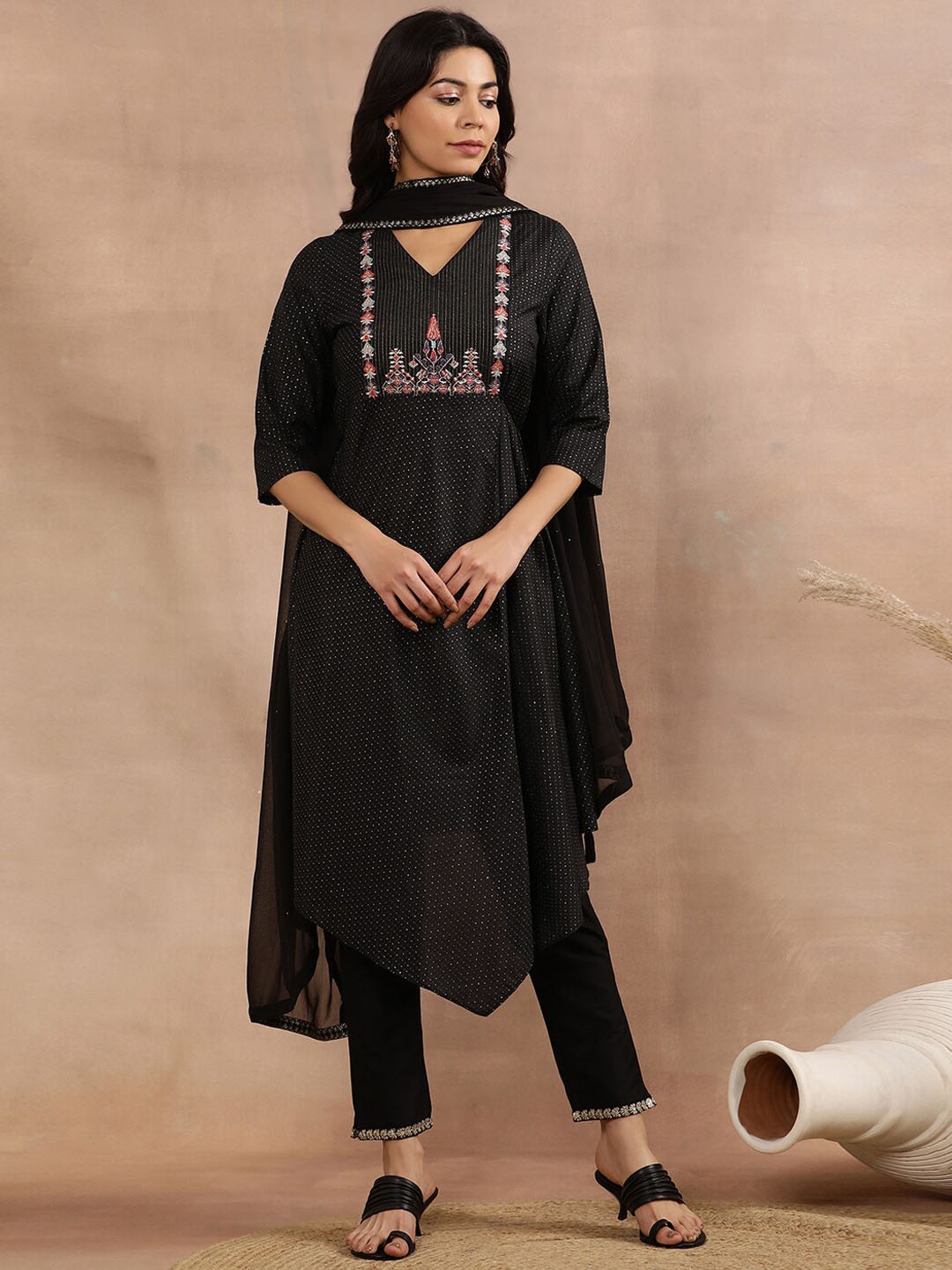 

W Black Ethnic Motifs Printed Regular Thread Work A-Line Kurta with Trousers & Dupatta