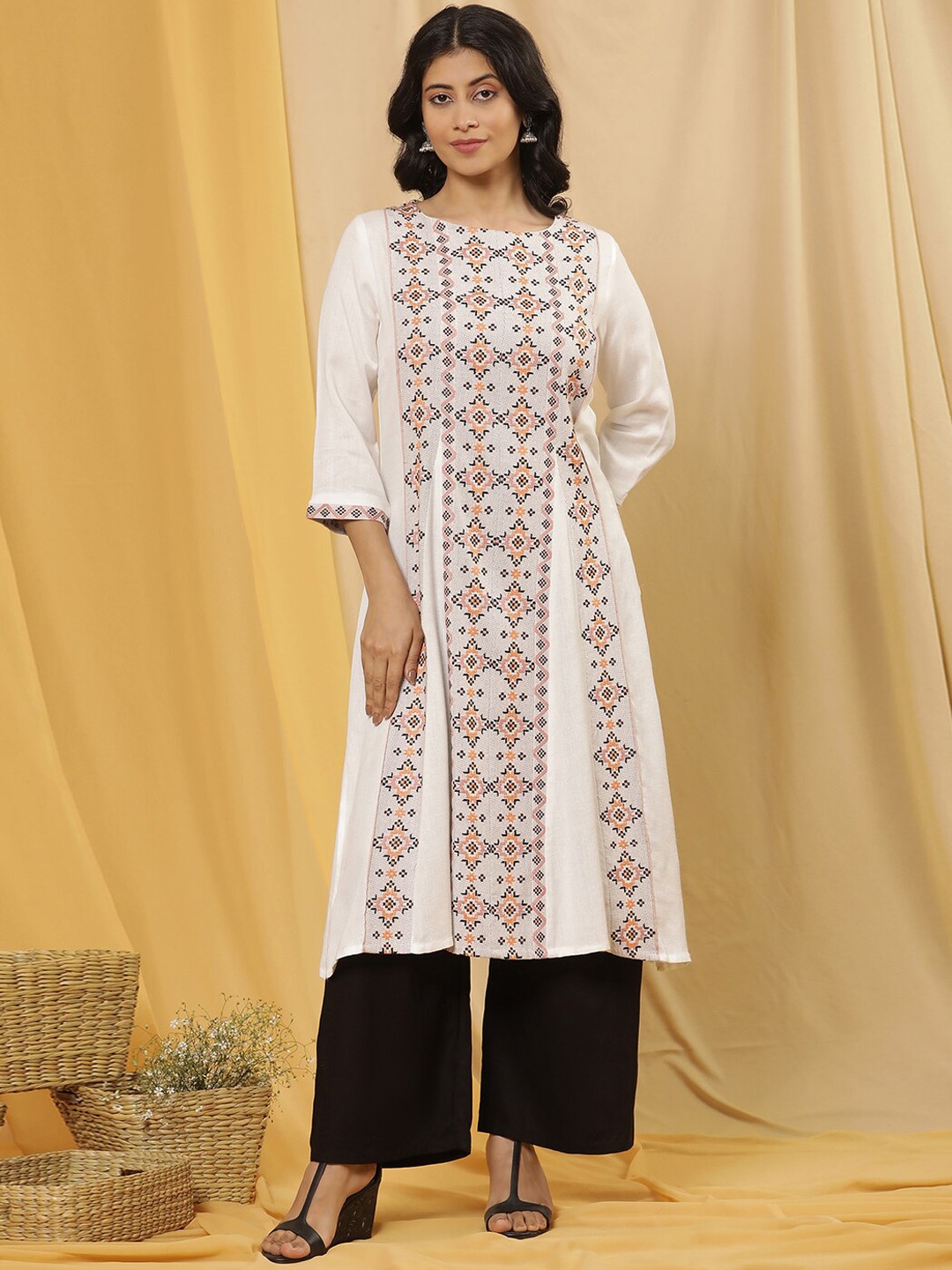 

W Ethnic Motifs Embroidered Boat Neck Straight Kurta with Palazzo, White