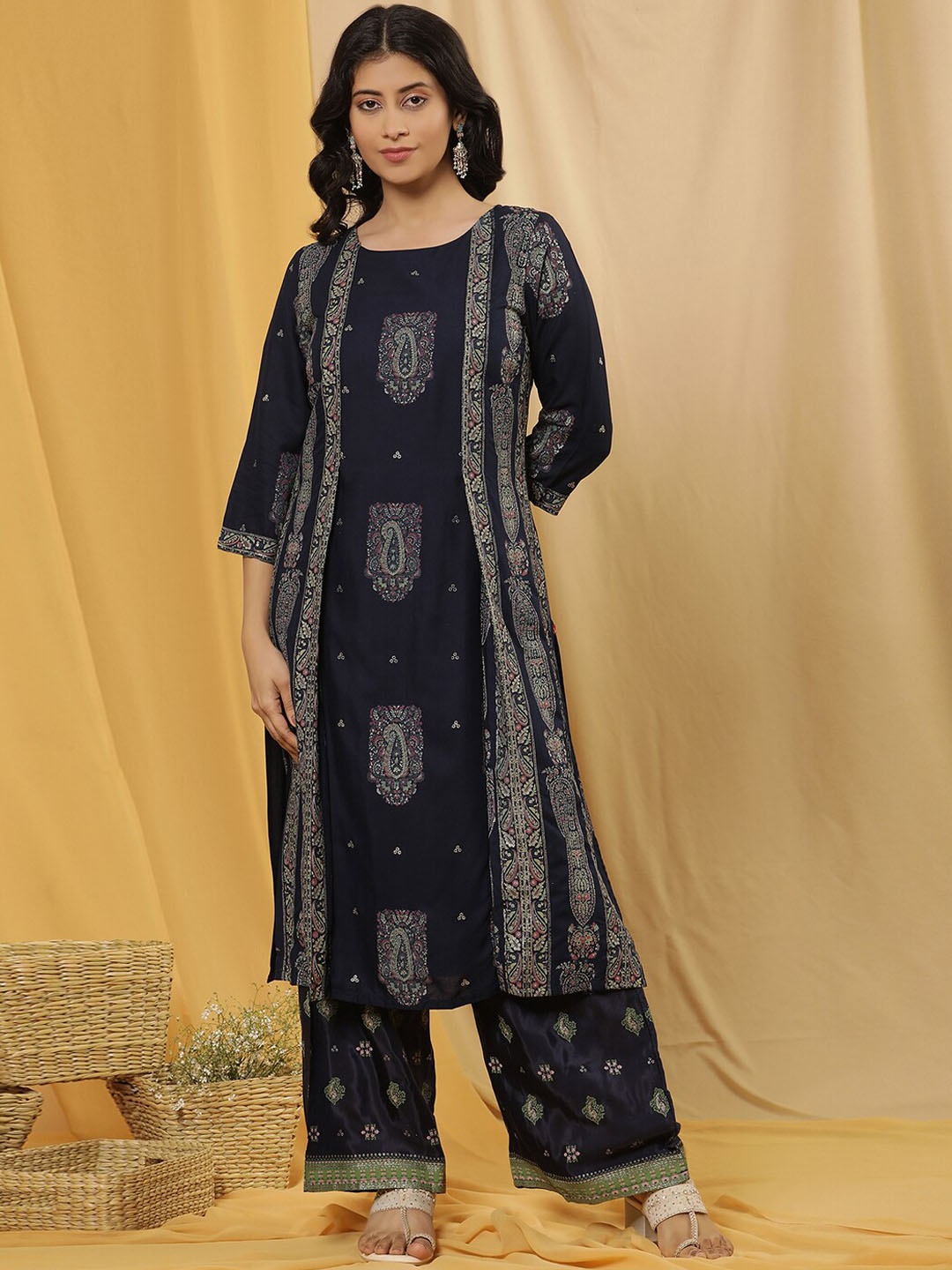 

W Ethnic Motifs Printed Round Neck Straight Kurta with Palazzo, Blue