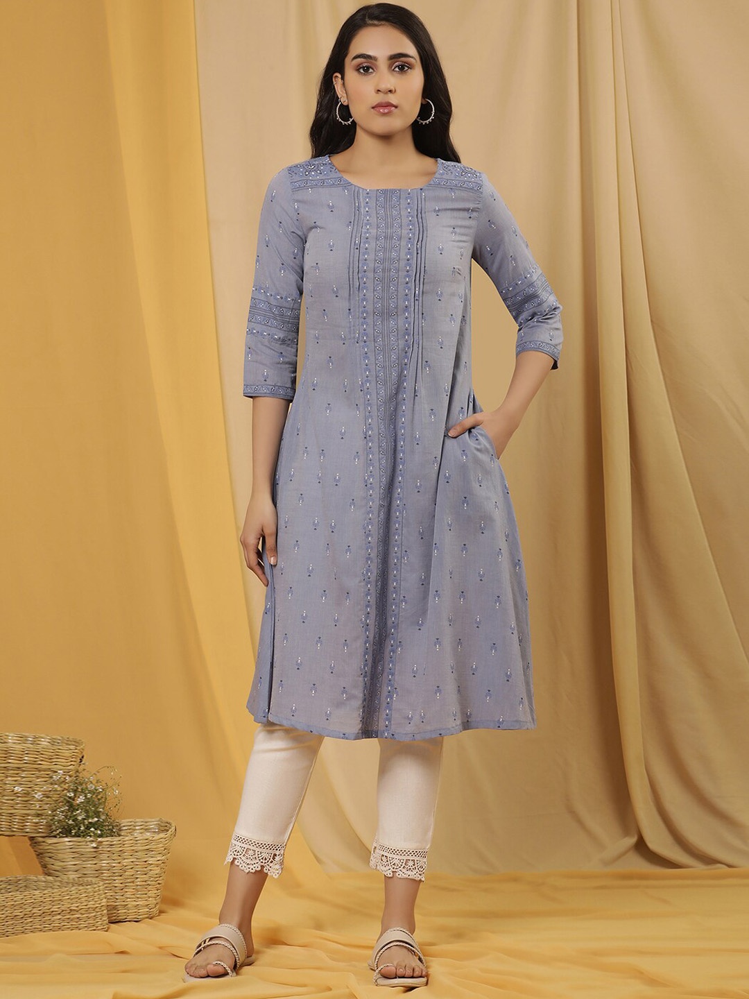 

W Floral Printed Regular Pure Cotton Kurta with Trousers, Blue