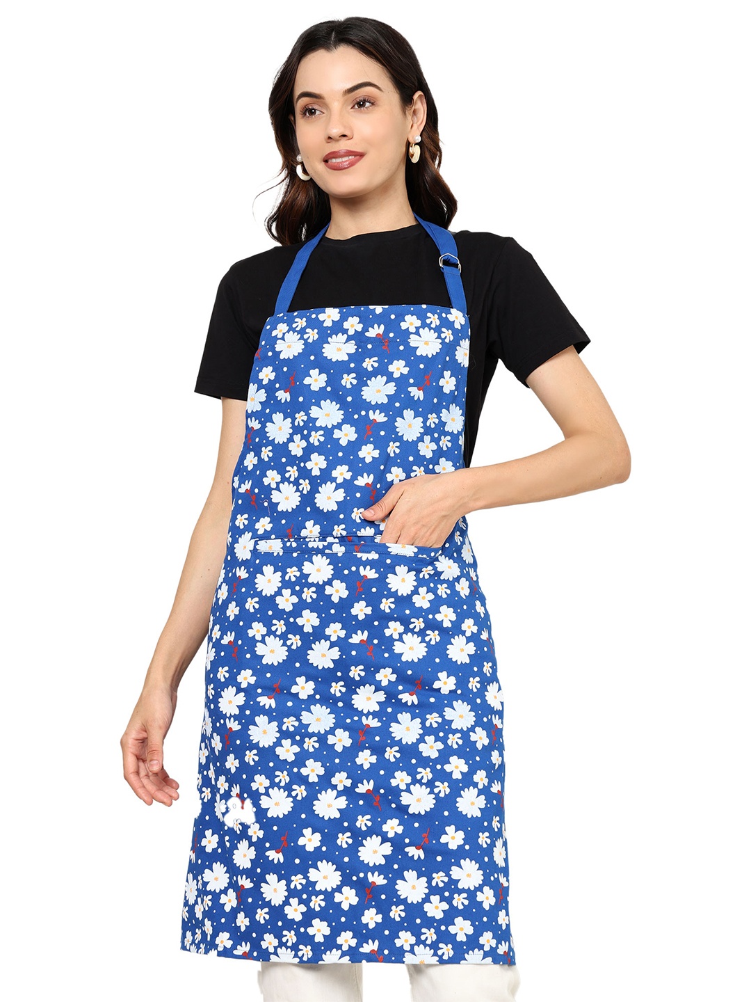 

SKANDA FAB Blue & White Printed Pure Cotton Apron