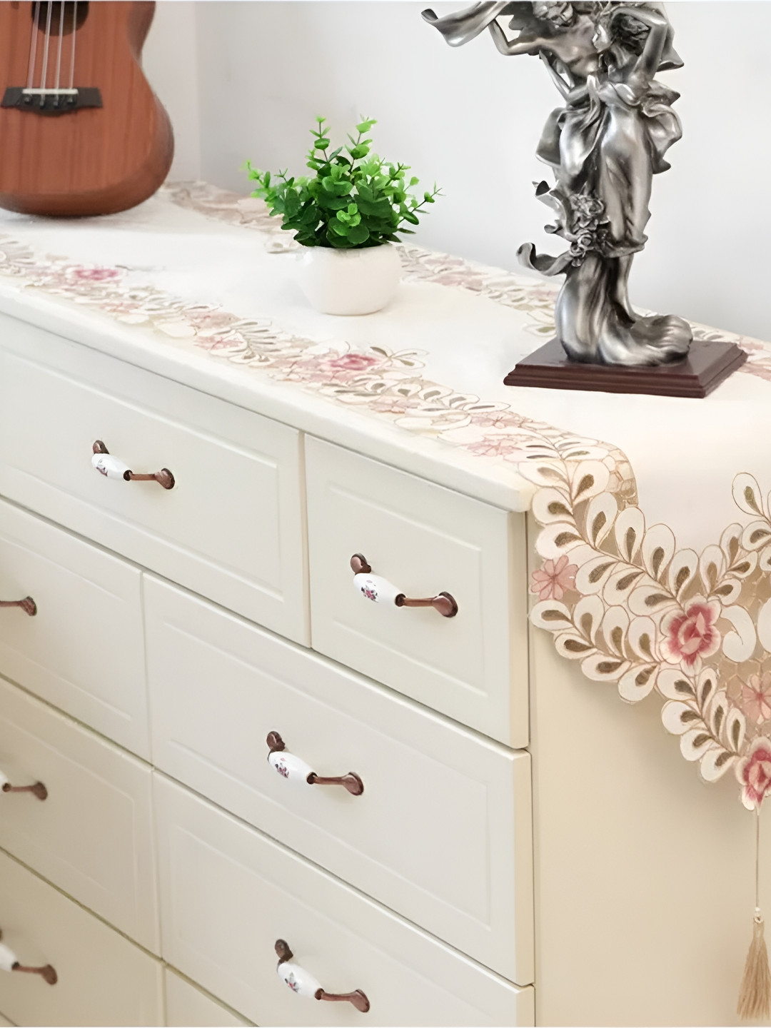 

TANLOOMS Pink & Brown Embroidered Table Runner