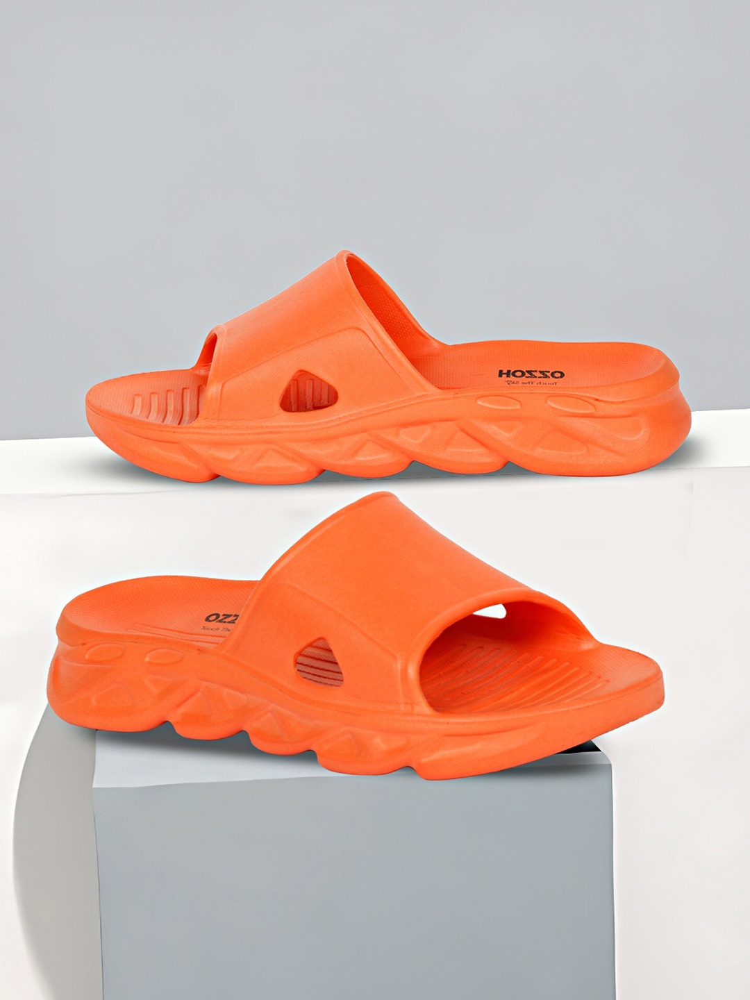 

OZZOH Men Textured Sliders, Orange