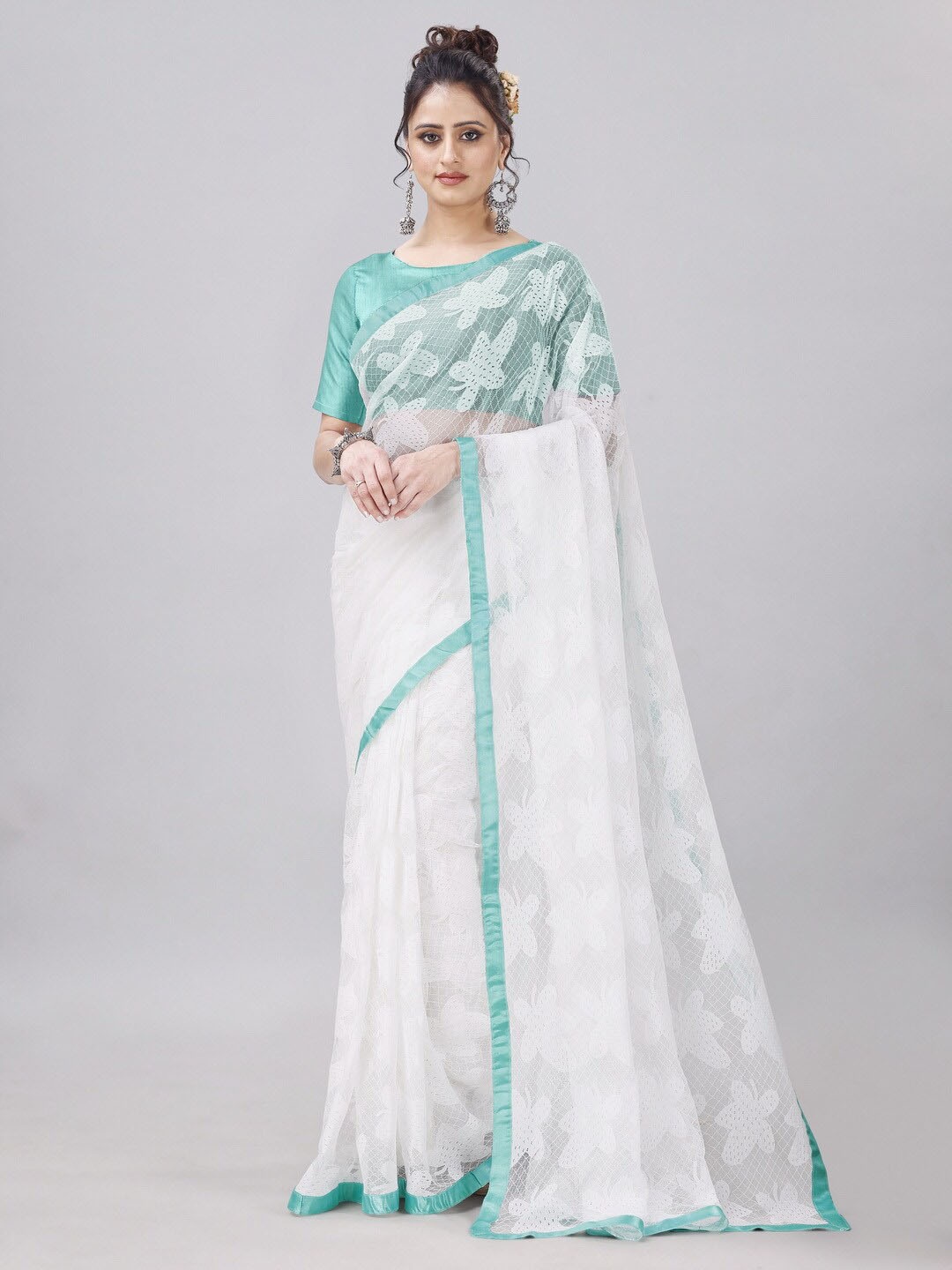 

vanraj creation Floral Woven Design Net Saree, White