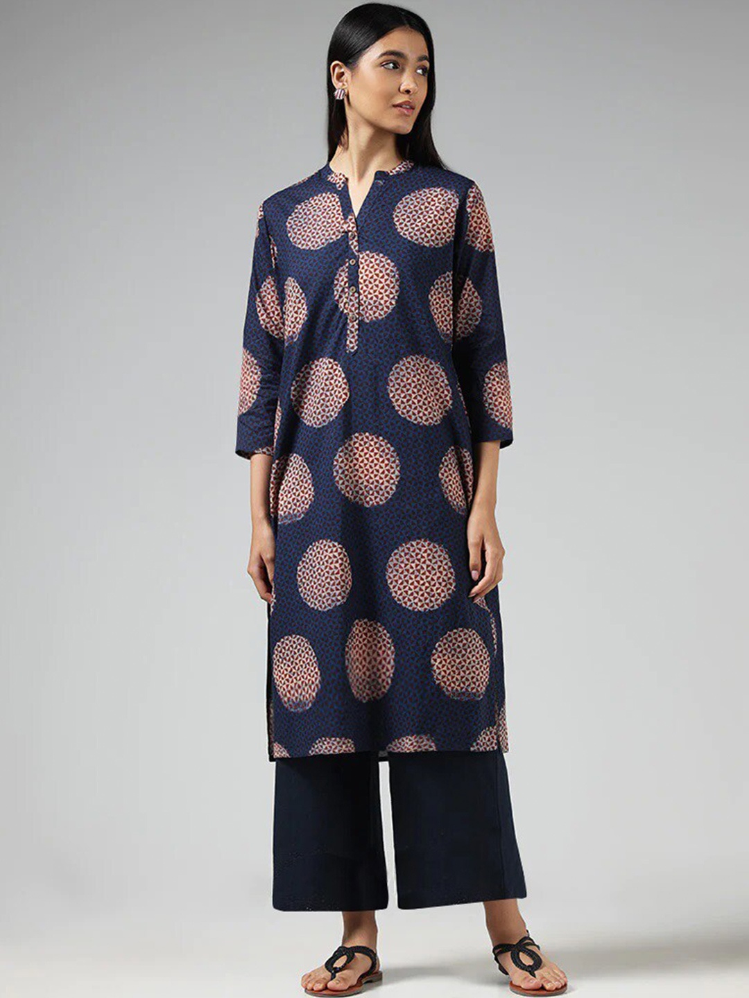 

KERI PERRY Geometric Printed Mandarin Collar Straight Kurta, Navy blue