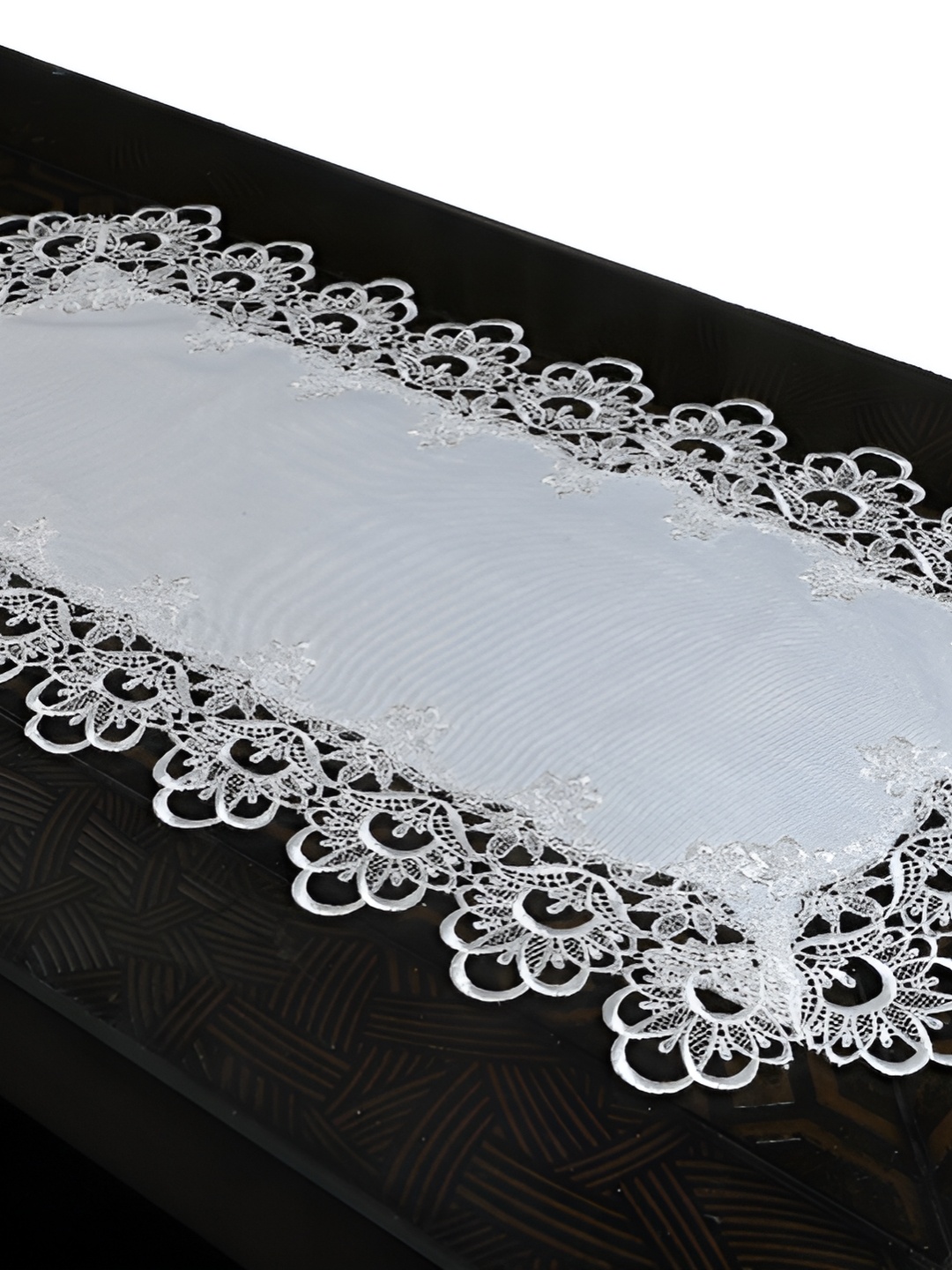 

TANLOOMS White Tissue Plain Lace Design Table Runner