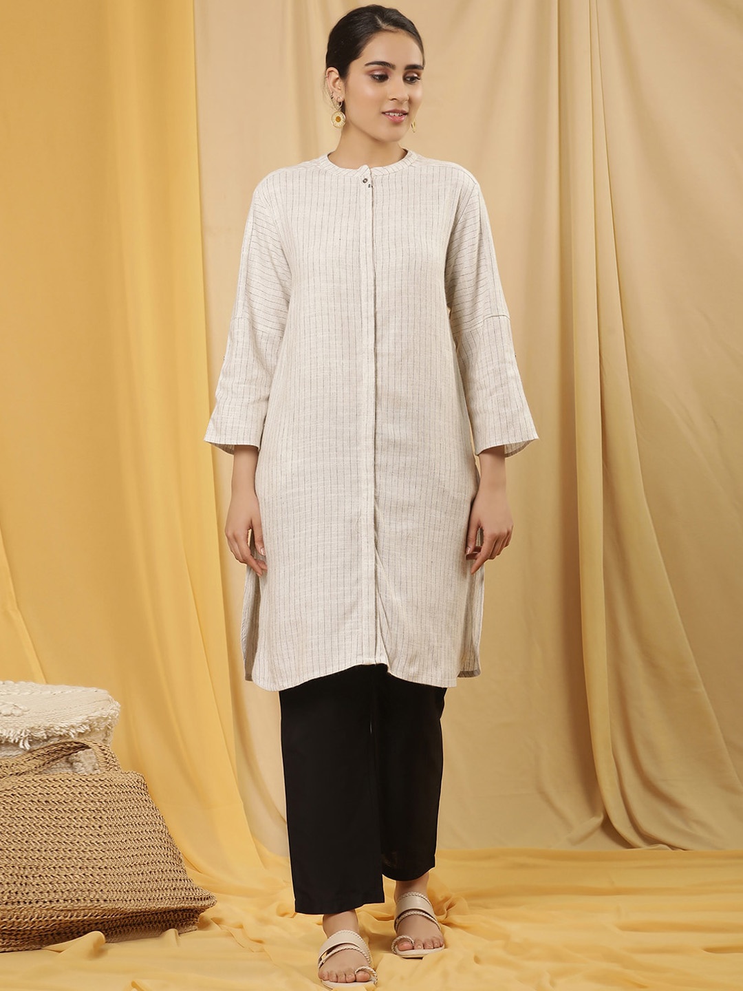 

W Striped Mandarin Collar Straight Kurta, White