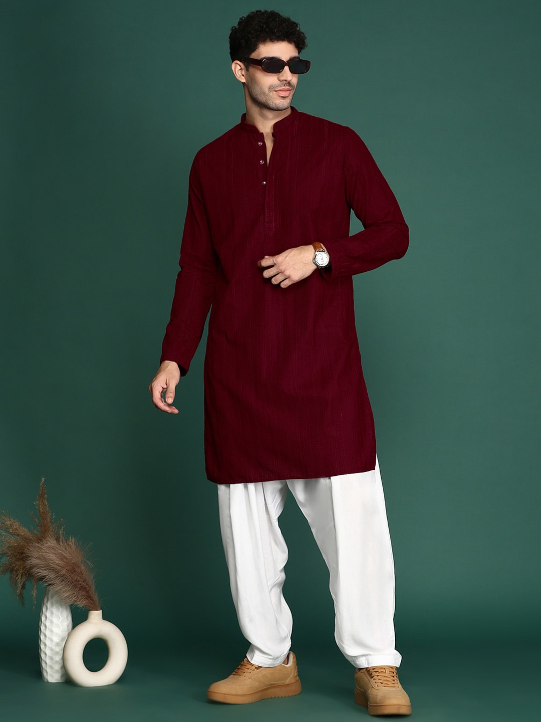 

Anouk Maroon Floral Embroidered Chikankari Mandarin Collar Cotton Straight Kurta