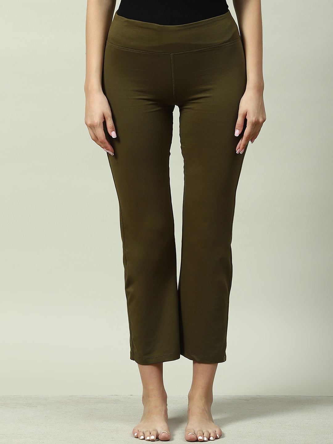 

Biba Women Relaxed Straight Leg Mid-Rise Cotton Cropped Trousers, Olive