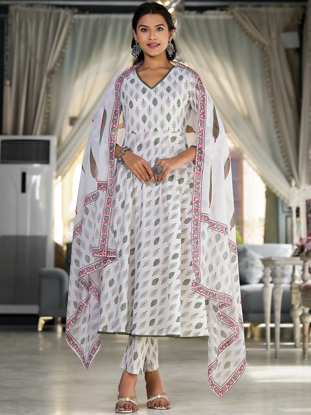 

Vishudh White Ethnic Motifs Printed Regular Pure Cotton Kurta with Trousers & With Dupatta