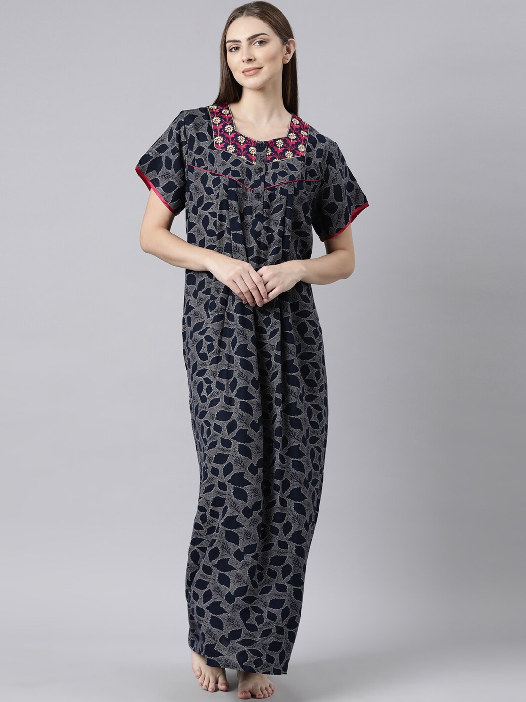 

Bailey sells Floral Printed Pure Cotton Maxi Nightdress, Black