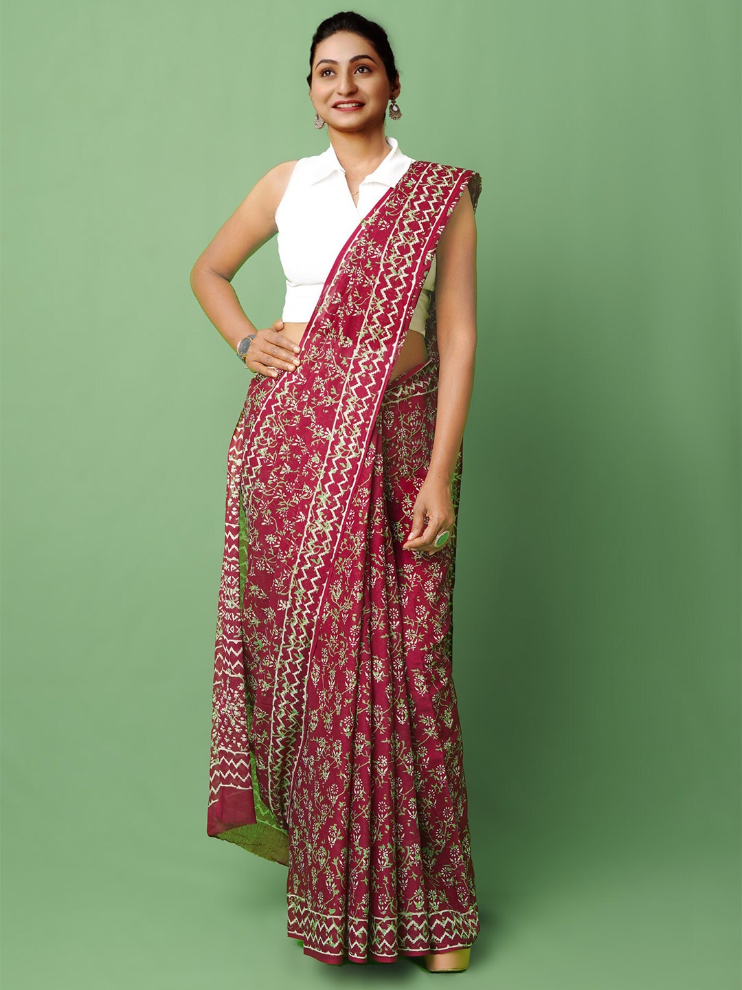 

Unnati Silks Floral Pure Cotton Handloom Block Print Saree, Maroon