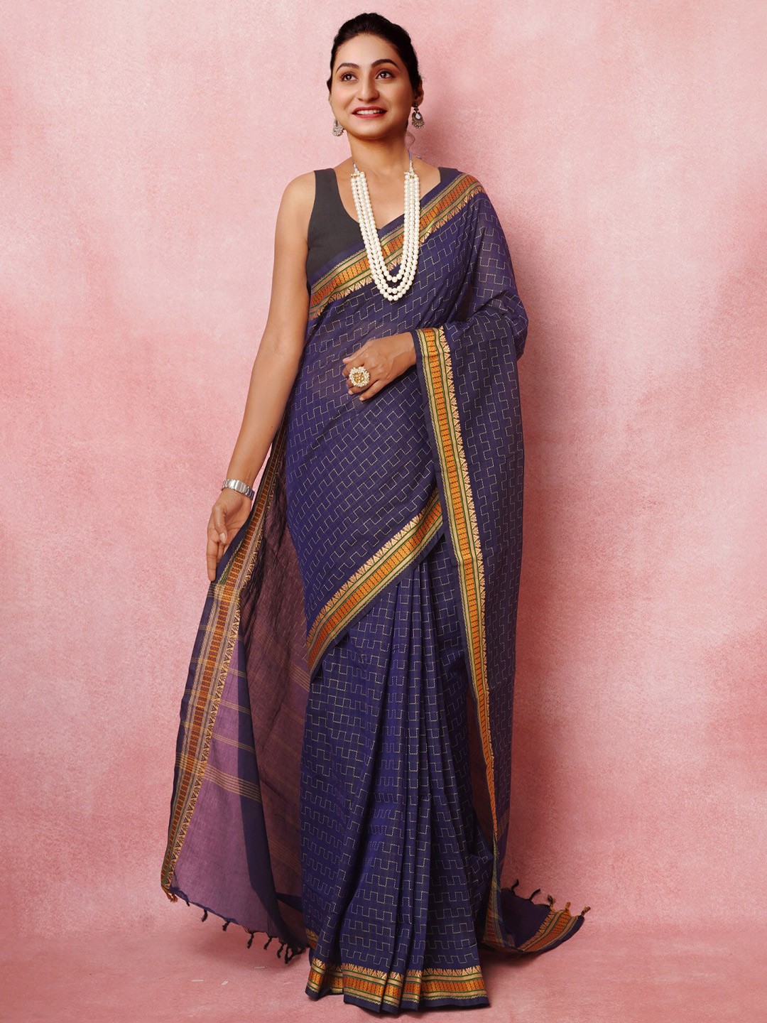 

Unnati Silks Geometric Woven Design Zari Handloom Pure Cotton Kanjeevaram Saree, Navy blue