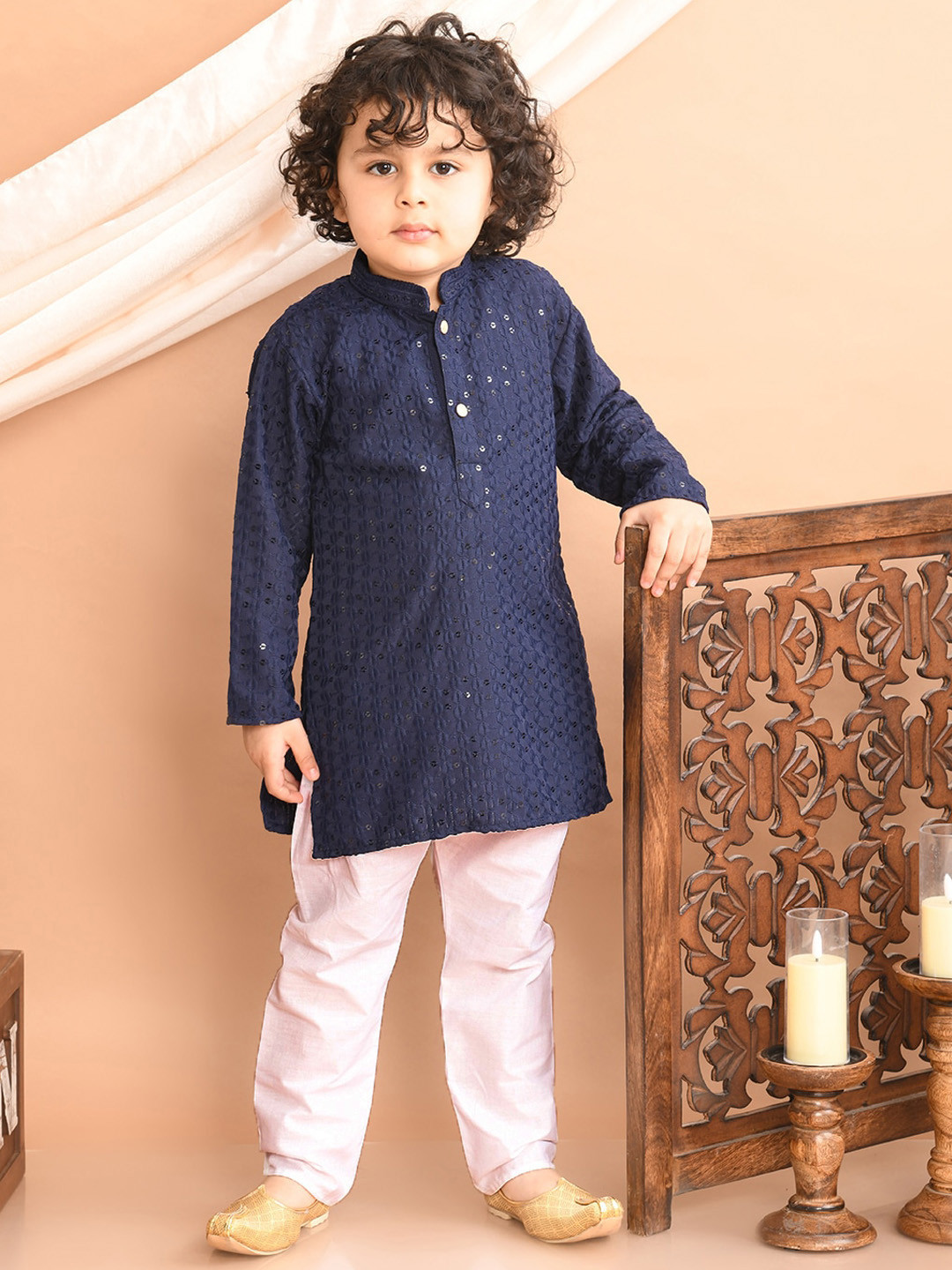 

Superminis Boys Ethnic Motifs Embroidered Regular Sequinned Kurta with Pyjamas, Navy blue