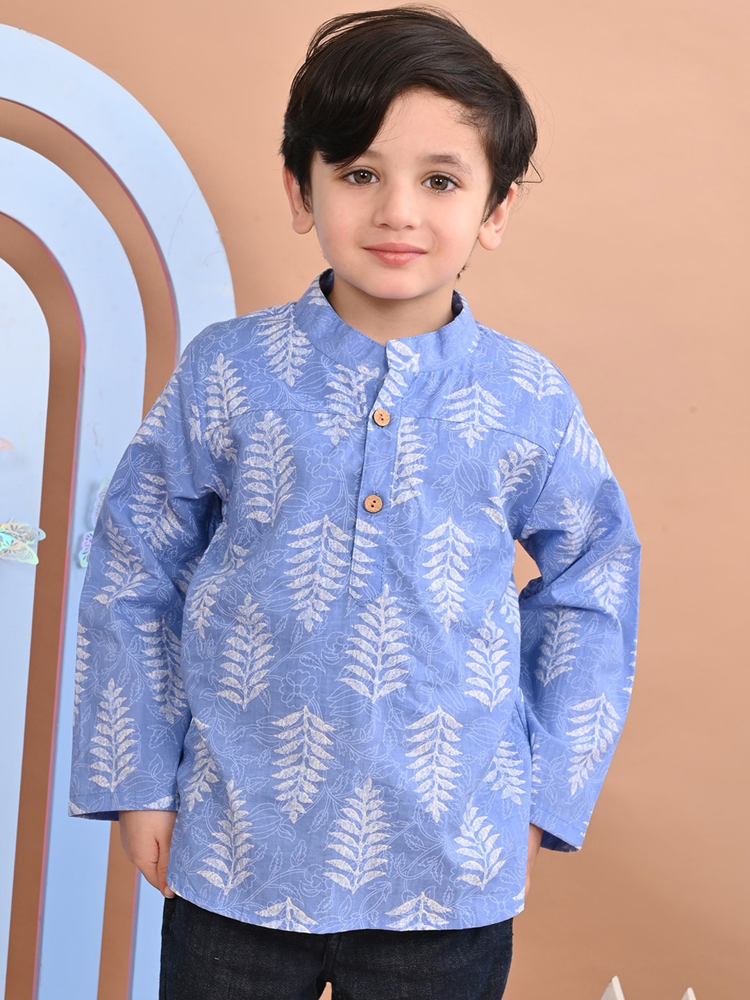

Superminis Boys Floral Printed Mandarin Collar Cotton A-Line Kurta, Blue
